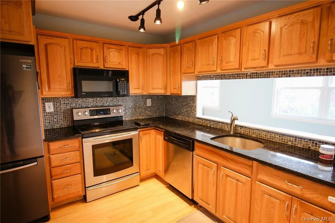 564 Sierra Vista Lane, Clarkstown, NY, 1 Bedroom Bedrooms, 5 Rooms Rooms,1 BathroomBathrooms,Residential Lease,For Rent,Sierra Vista,0,1027167 564 Sierra Vista Lane, Clarkstown, NY, 1 Bedroom Bedrooms, 5 Rooms Rooms,1 BathroomBathrooms,Residential Lease,For Rent,Sierra Vista,0,1027167