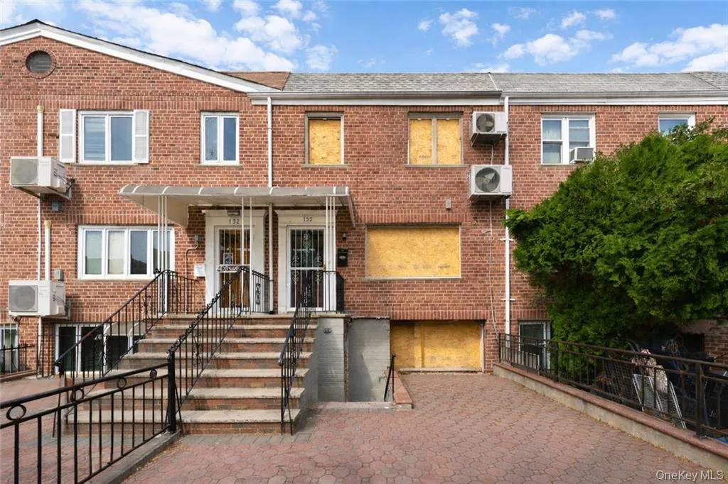 150 Bay 40th Street, New York, NY, 3 Bedrooms Bedrooms, 6 Rooms Rooms,3 BathroomsBathrooms,Residential,For Rent,Bay 40th,0,1027172 150 Bay 40th Street, New York, NY, 3 Bedrooms Bedrooms, 6 Rooms Rooms,3 BathroomsBathrooms,Residential,For Rent,Bay 40th,0,1027172