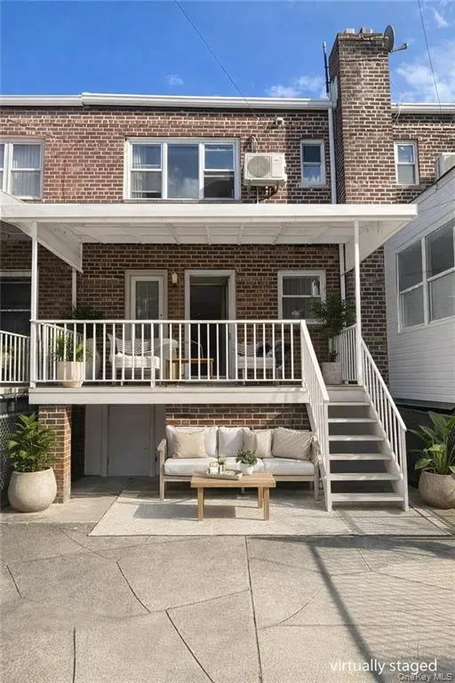 150 Bay 40th Street, New York, NY, 3 Bedrooms Bedrooms, 6 Rooms Rooms,3 BathroomsBathrooms,Residential,For Rent,Bay 40th,0,1027172 150 Bay 40th Street, New York, NY, 3 Bedrooms Bedrooms, 6 Rooms Rooms,3 BathroomsBathrooms,Residential,For Rent,Bay 40th,0,1027172