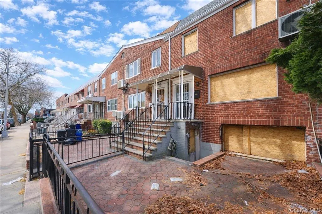 150 Bay 40th Street, New York, NY, 3 Bedrooms Bedrooms, 6 Rooms Rooms,3 BathroomsBathrooms,Residential,For Rent,Bay 40th,0,1027172 150 Bay 40th Street, New York, NY, 3 Bedrooms Bedrooms, 6 Rooms Rooms,3 BathroomsBathrooms,Residential,For Rent,Bay 40th,0,1027172