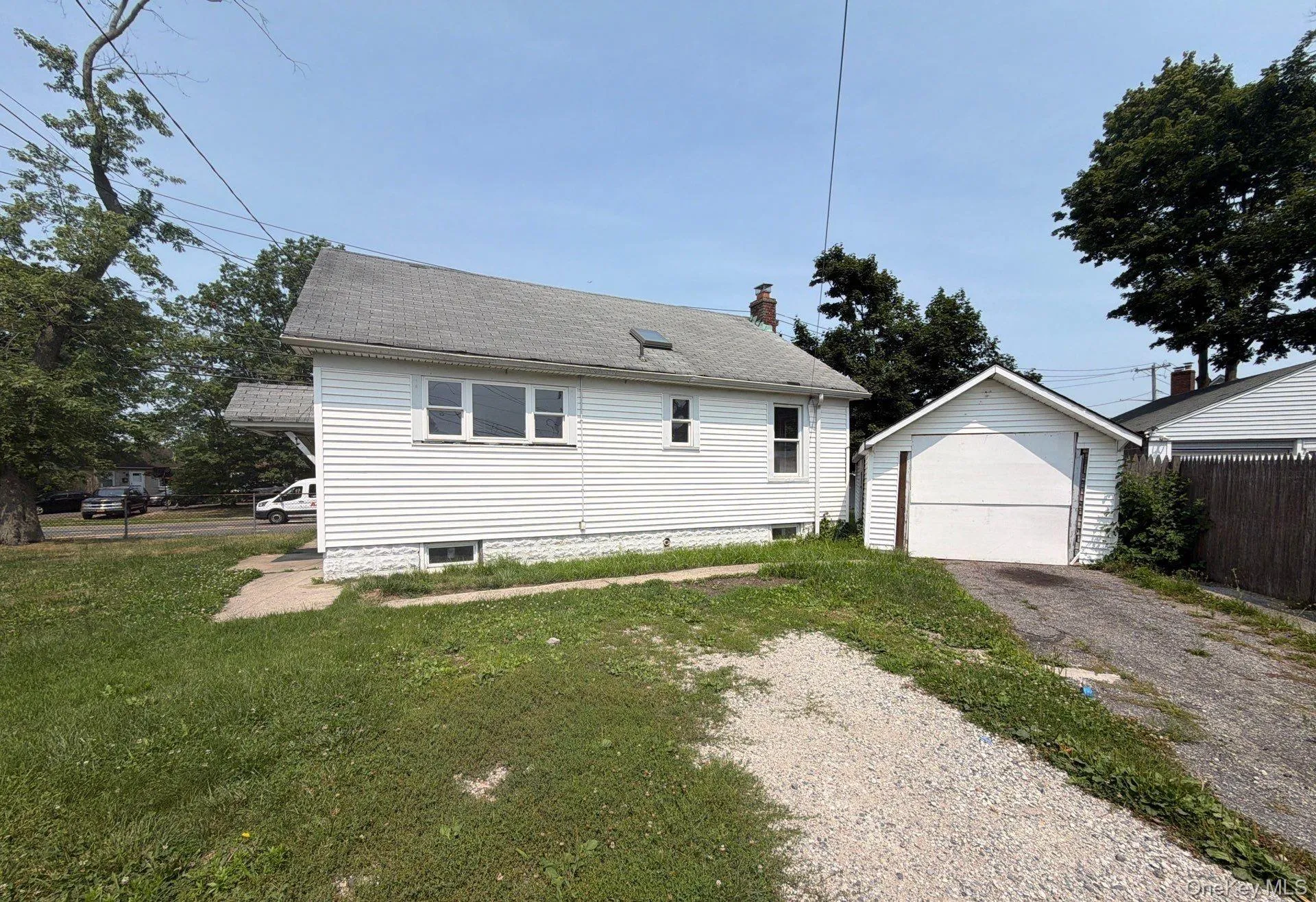 583 Straight Path, West Babylon, NY, 2 Bedrooms Bedrooms, 5 Rooms Rooms,1 BathroomBathrooms,Residential,For Rent,Straight,0,1027183 583 Straight Path, West Babylon, NY, 2 Bedrooms Bedrooms, 5 Rooms Rooms,1 BathroomBathrooms,Residential,For Rent,Straight,0,1027183