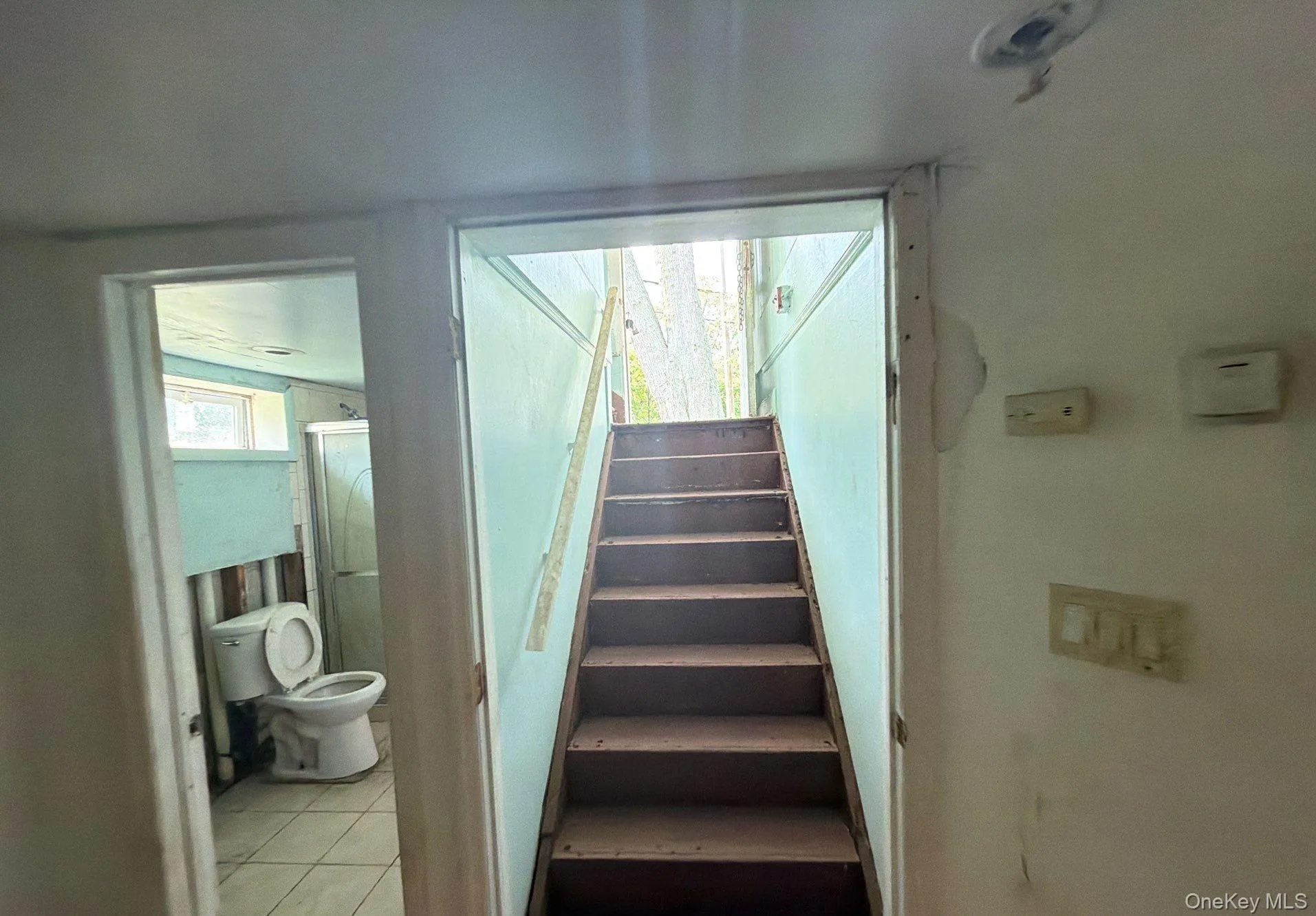 583 Straight Path, West Babylon, NY, 2 Bedrooms Bedrooms, 5 Rooms Rooms,1 BathroomBathrooms,Residential,For Rent,Straight,0,1027183 583 Straight Path, West Babylon, NY, 2 Bedrooms Bedrooms, 5 Rooms Rooms,1 BathroomBathrooms,Residential,For Rent,Straight,0,1027183