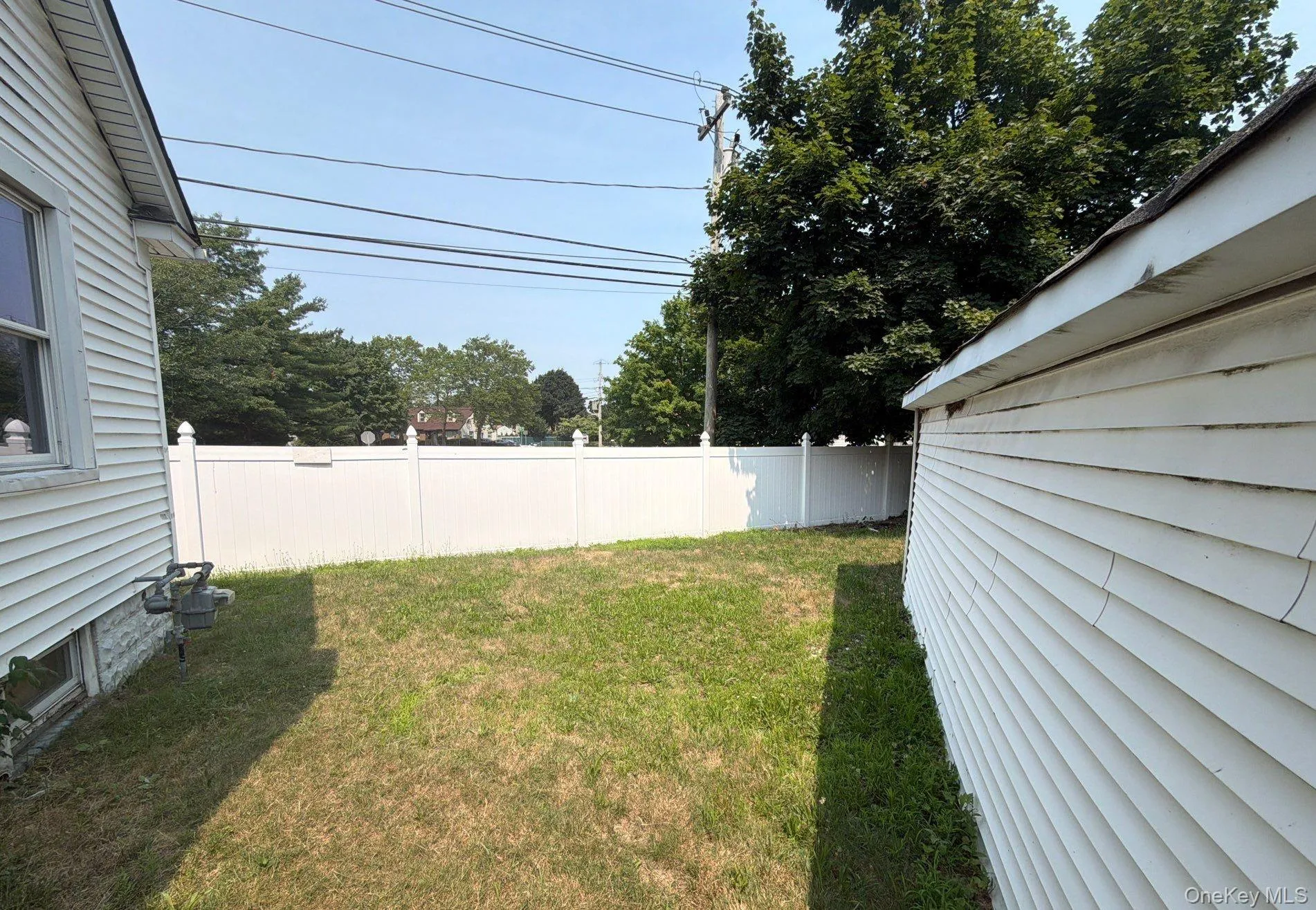 583 Straight Path, West Babylon, NY, 2 Bedrooms Bedrooms, 5 Rooms Rooms,1 BathroomBathrooms,Residential,For Rent,Straight,0,1027183 583 Straight Path, West Babylon, NY, 2 Bedrooms Bedrooms, 5 Rooms Rooms,1 BathroomBathrooms,Residential,For Rent,Straight,0,1027183