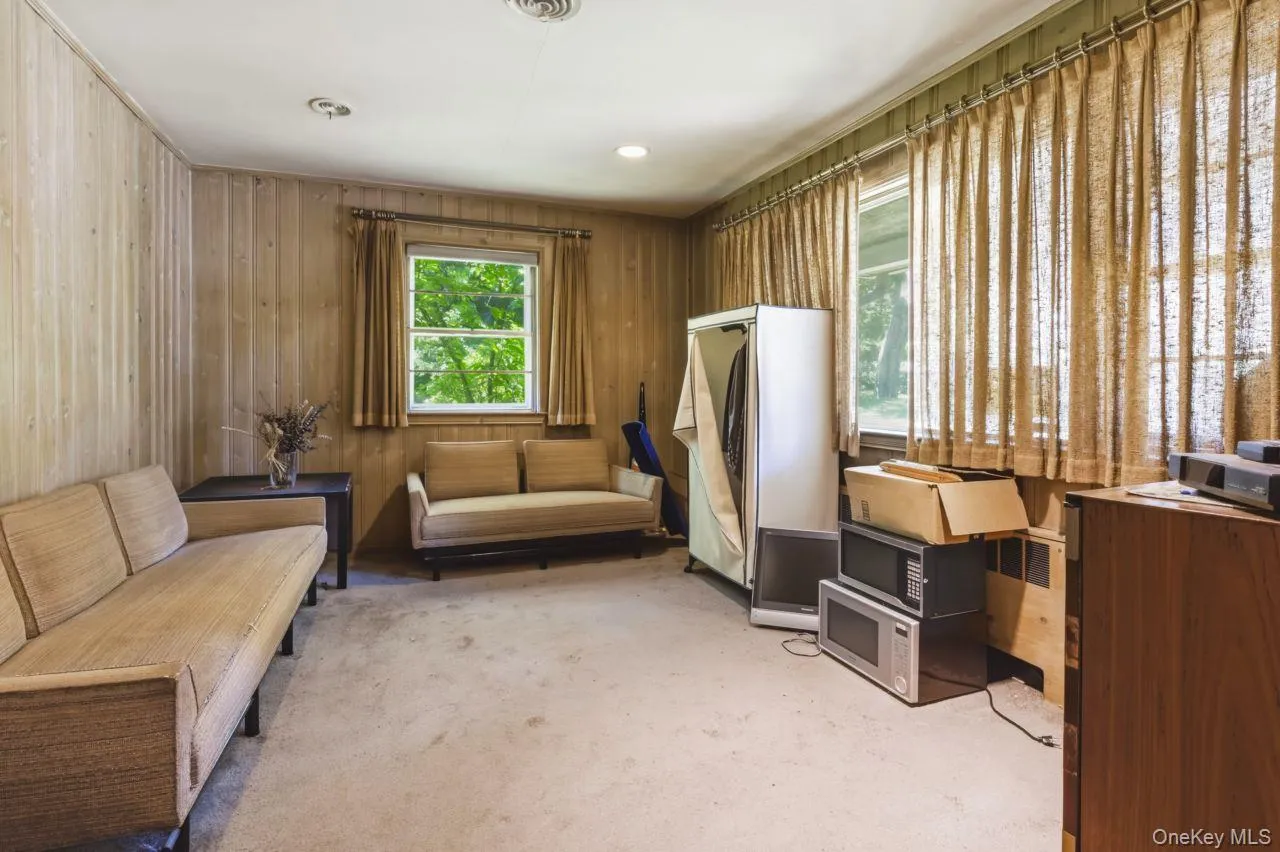 80 Nassau Drive, North Hempstead, NY, 3 Bedrooms Bedrooms, 11 Rooms Rooms,2 BathroomsBathrooms,Residential,For Rent,Nassau,0,1027185 80 Nassau Drive, North Hempstead, NY, 3 Bedrooms Bedrooms, 11 Rooms Rooms,2 BathroomsBathrooms,Residential,For Rent,Nassau,0,1027185