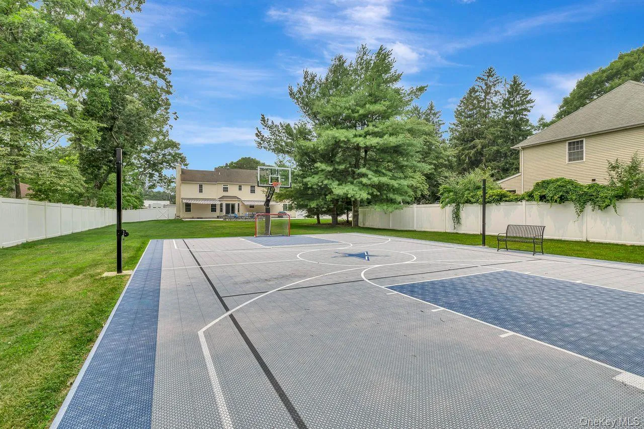 141 Radio Avenue, Brookhaven, NY, 4 Bedrooms Bedrooms, 10 Rooms Rooms,2 BathroomsBathrooms,Residential,For Rent,Radio,0,1027191 141 Radio Avenue, Brookhaven, NY, 4 Bedrooms Bedrooms, 10 Rooms Rooms,2 BathroomsBathrooms,Residential,For Rent,Radio,0,1027191
