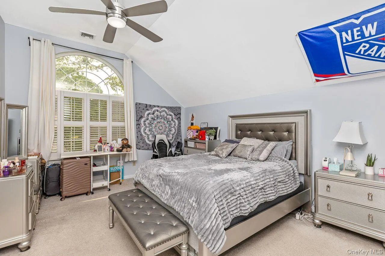 141 Radio Avenue, Brookhaven, NY, 4 Bedrooms Bedrooms, 10 Rooms Rooms,2 BathroomsBathrooms,Residential,For Rent,Radio,0,1027191 141 Radio Avenue, Brookhaven, NY, 4 Bedrooms Bedrooms, 10 Rooms Rooms,2 BathroomsBathrooms,Residential,For Rent,Radio,0,1027191