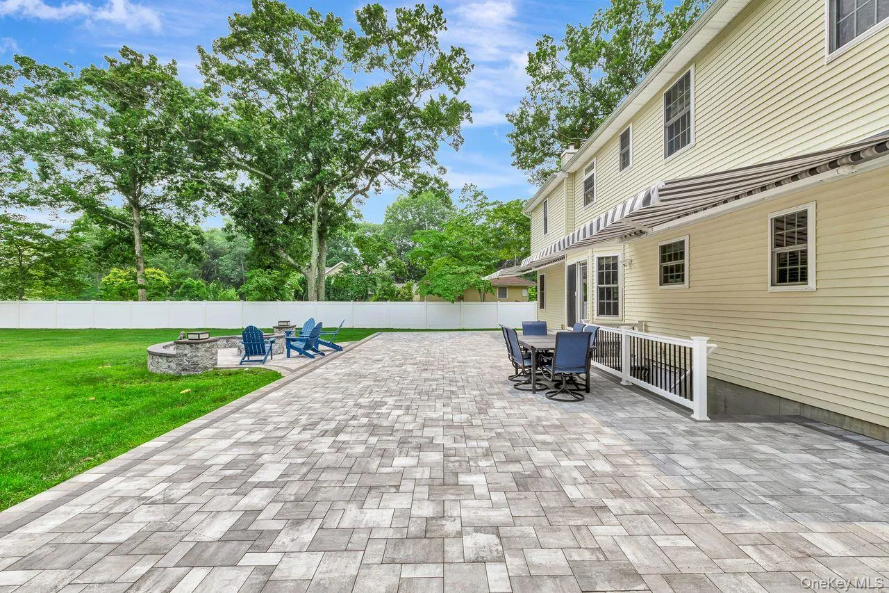 141 Radio Avenue, Brookhaven, NY, 4 Bedrooms Bedrooms, 10 Rooms Rooms,2 BathroomsBathrooms,Residential,For Rent,Radio,0,1027191 141 Radio Avenue, Brookhaven, NY, 4 Bedrooms Bedrooms, 10 Rooms Rooms,2 BathroomsBathrooms,Residential,For Rent,Radio,0,1027191