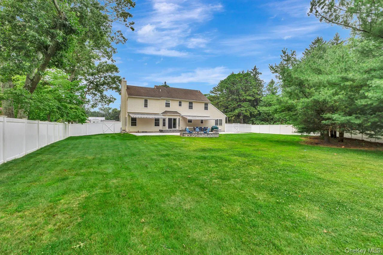 141 Radio Avenue, Brookhaven, NY, 4 Bedrooms Bedrooms, 10 Rooms Rooms,2 BathroomsBathrooms,Residential,For Rent,Radio,0,1027191 141 Radio Avenue, Brookhaven, NY, 4 Bedrooms Bedrooms, 10 Rooms Rooms,2 BathroomsBathrooms,Residential,For Rent,Radio,0,1027191