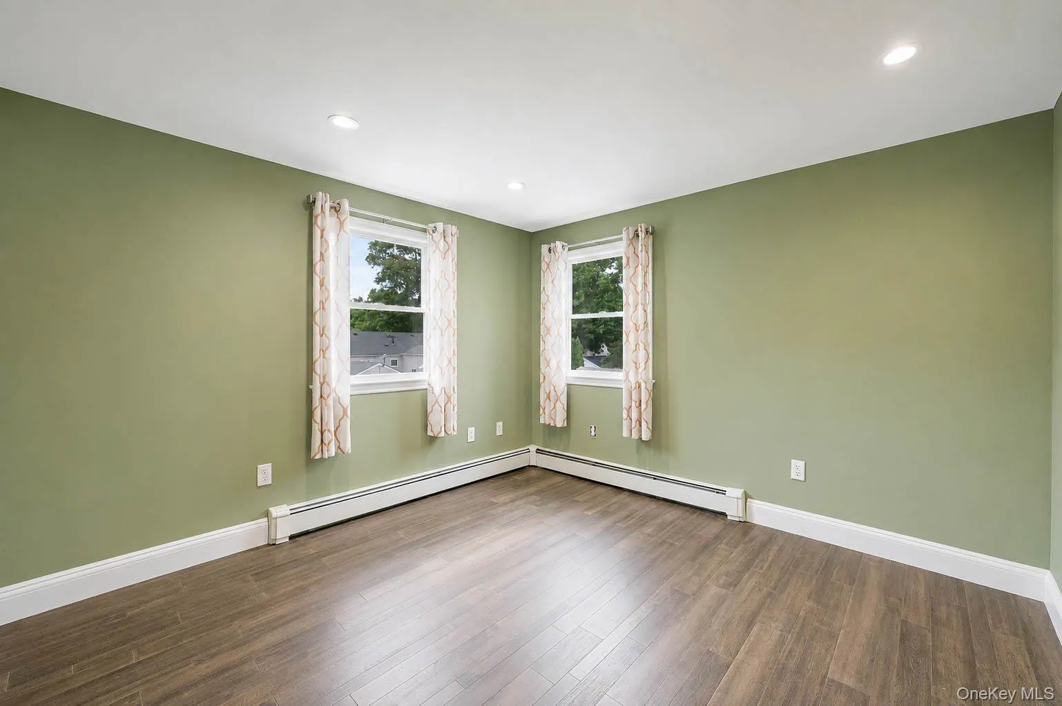 18 Worden Place, West Babylon, NY, 4 Bedrooms Bedrooms, 8 Rooms Rooms,2 BathroomsBathrooms,Residential,For Rent,Worden,0,1027192 18 Worden Place, West Babylon, NY, 4 Bedrooms Bedrooms, 8 Rooms Rooms,2 BathroomsBathrooms,Residential,For Rent,Worden,0,1027192