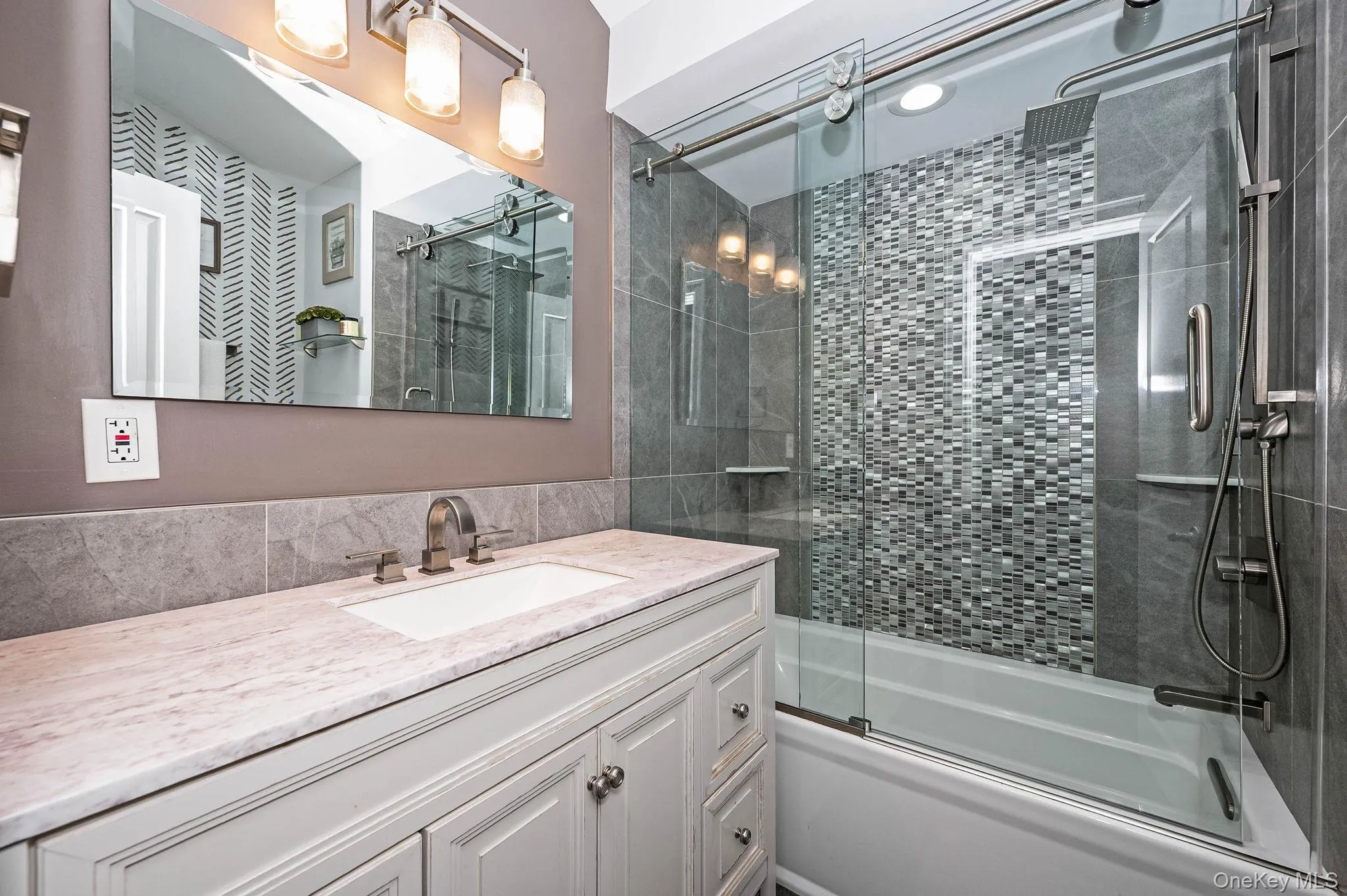 18 Worden Place, West Babylon, NY, 4 Bedrooms Bedrooms, 8 Rooms Rooms,2 BathroomsBathrooms,Residential,For Rent,Worden,0,1027192 18 Worden Place, West Babylon, NY, 4 Bedrooms Bedrooms, 8 Rooms Rooms,2 BathroomsBathrooms,Residential,For Rent,Worden,0,1027192