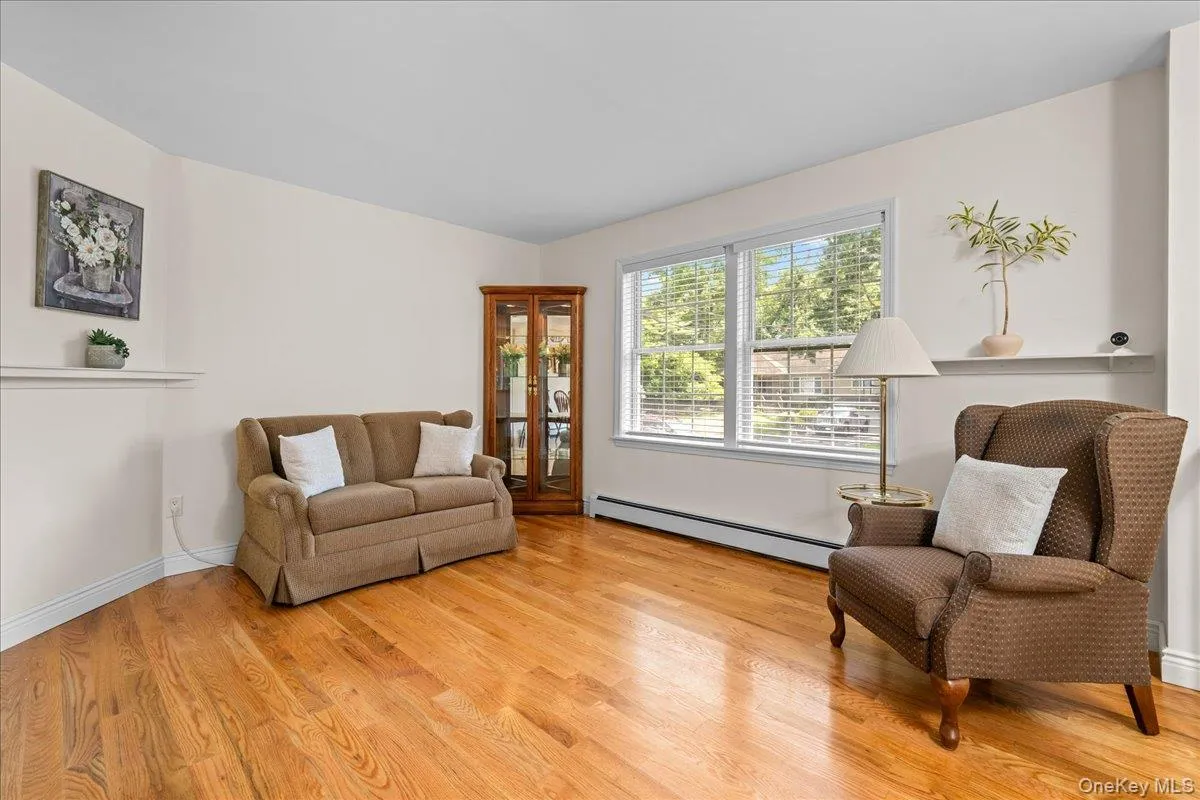 1 Lynn Street, Warwick (town), NY, 3 Bedrooms Bedrooms, 6 Rooms Rooms,2 BathroomsBathrooms,Residential,For Rent,Lynn,0,1027194 1 Lynn Street, Warwick (town), NY, 3 Bedrooms Bedrooms, 6 Rooms Rooms,2 BathroomsBathrooms,Residential,For Rent,Lynn,0,1027194