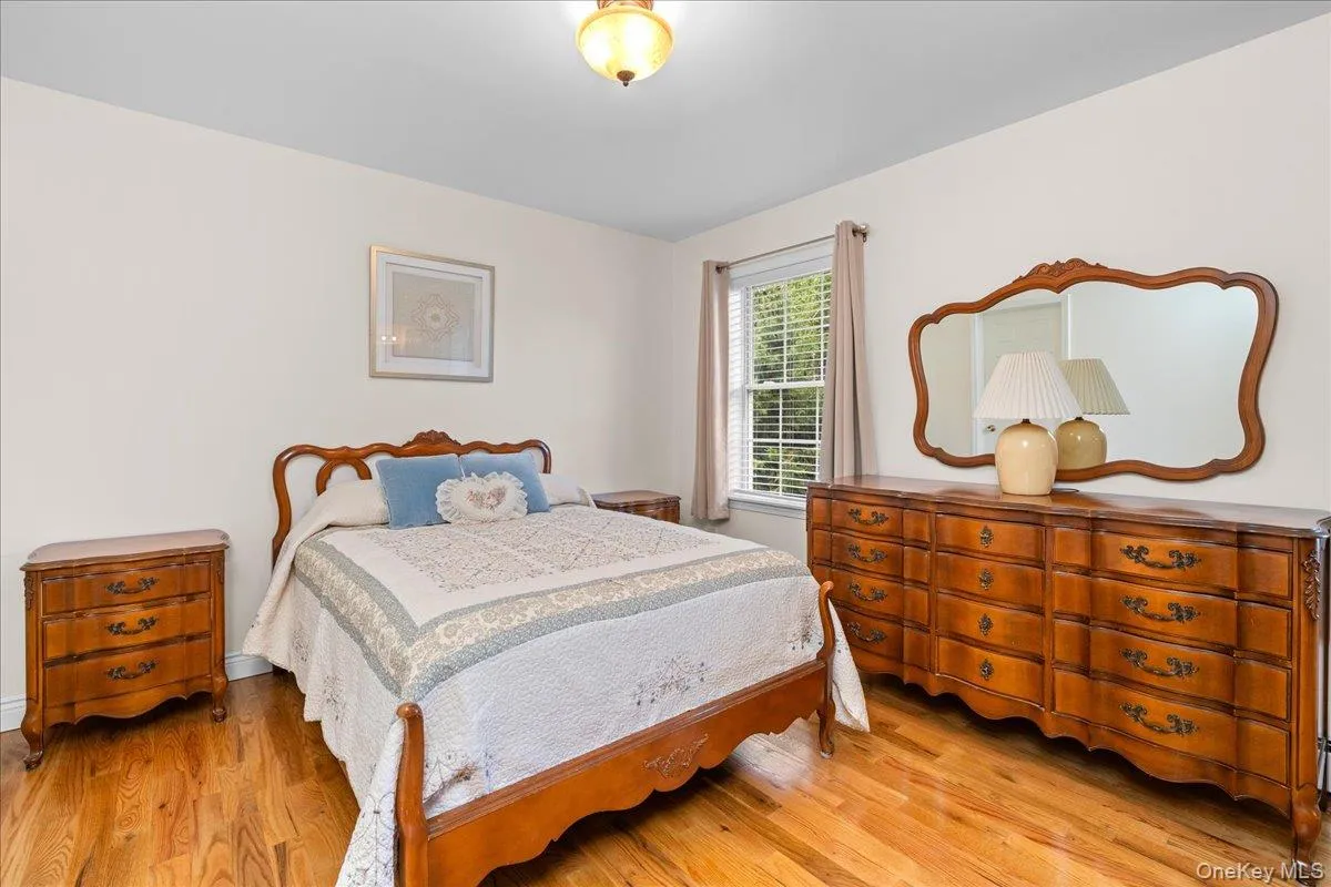 Depending upon your design ideas, there's room for a love seat or other seating. Depending upon your design ideas, there's room for a love seat or other seating.
