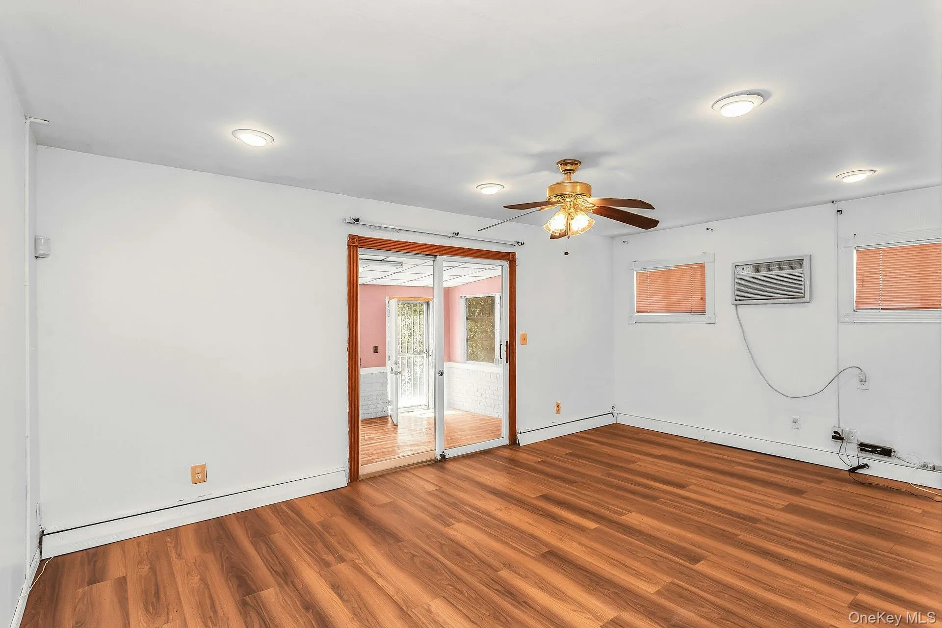 214 Park Avenue, North Hempstead, NY, 4 Bedrooms Bedrooms, 10 Rooms Rooms,2 BathroomsBathrooms,Residential,For Rent,Park,0,1027197 214 Park Avenue, North Hempstead, NY, 4 Bedrooms Bedrooms, 10 Rooms Rooms,2 BathroomsBathrooms,Residential,For Rent,Park,0,1027197