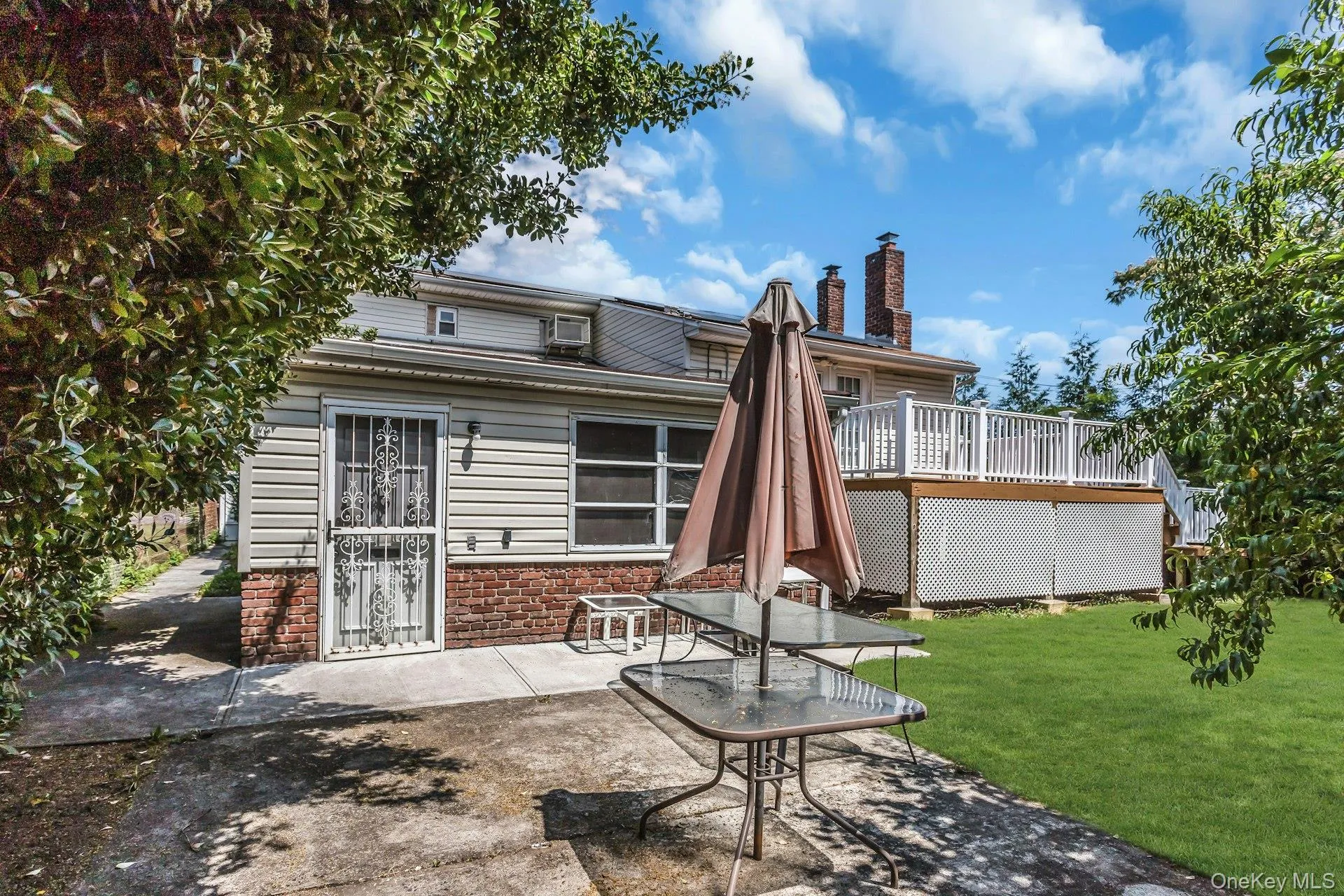 214 Park Avenue, North Hempstead, NY, 4 Bedrooms Bedrooms, 10 Rooms Rooms,2 BathroomsBathrooms,Residential,For Rent,Park,0,1027197 214 Park Avenue, North Hempstead, NY, 4 Bedrooms Bedrooms, 10 Rooms Rooms,2 BathroomsBathrooms,Residential,For Rent,Park,0,1027197