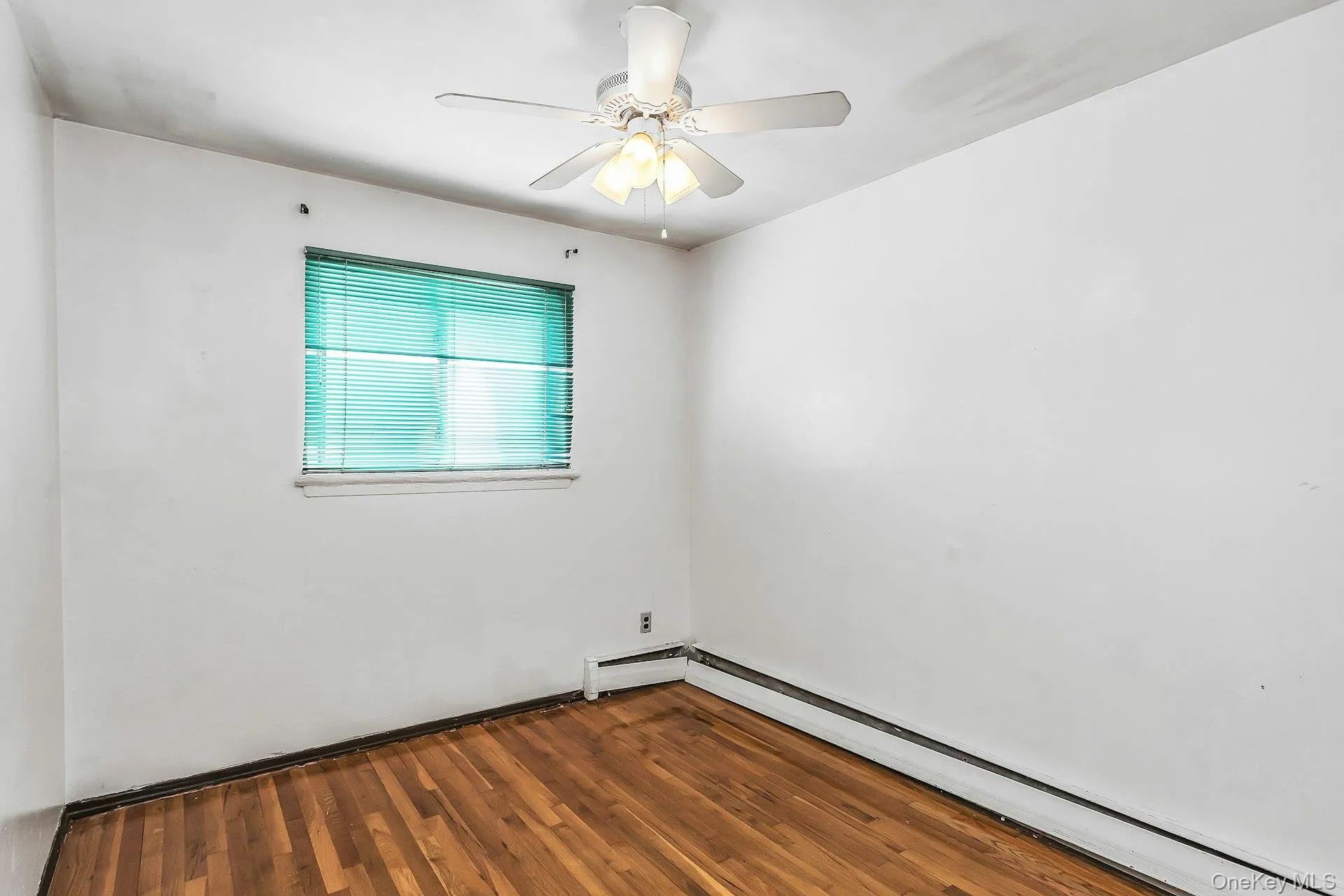 214 Park Avenue, North Hempstead, NY, 4 Bedrooms Bedrooms, 10 Rooms Rooms,2 BathroomsBathrooms,Residential,For Rent,Park,0,1027197 214 Park Avenue, North Hempstead, NY, 4 Bedrooms Bedrooms, 10 Rooms Rooms,2 BathroomsBathrooms,Residential,For Rent,Park,0,1027197