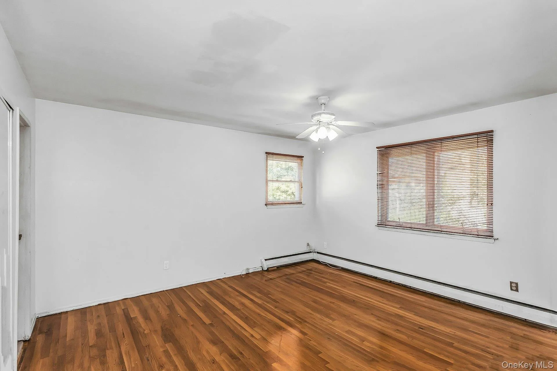 214 Park Avenue, North Hempstead, NY, 4 Bedrooms Bedrooms, 10 Rooms Rooms,2 BathroomsBathrooms,Residential,For Rent,Park,0,1027197 214 Park Avenue, North Hempstead, NY, 4 Bedrooms Bedrooms, 10 Rooms Rooms,2 BathroomsBathrooms,Residential,For Rent,Park,0,1027197