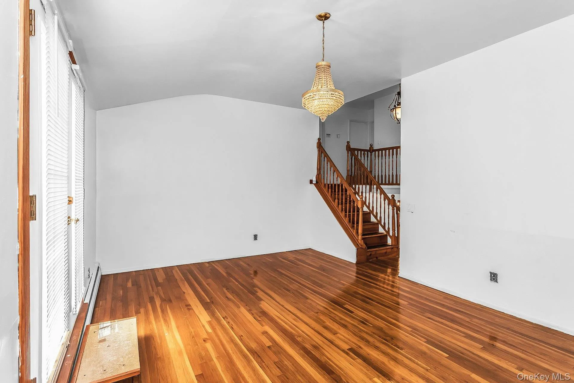 214 Park Avenue, North Hempstead, NY, 4 Bedrooms Bedrooms, 10 Rooms Rooms,2 BathroomsBathrooms,Residential,For Rent,Park,0,1027197 214 Park Avenue, North Hempstead, NY, 4 Bedrooms Bedrooms, 10 Rooms Rooms,2 BathroomsBathrooms,Residential,For Rent,Park,0,1027197