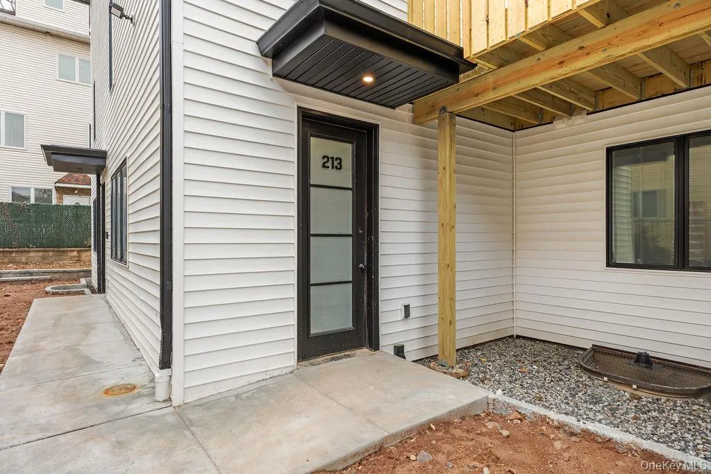 105 Cole Avenue, Ramapo, NY, 6 Bedrooms Bedrooms, 11 Rooms Rooms,3 BathroomsBathrooms,Residential,For Rent,Cole,0,1027200 105 Cole Avenue, Ramapo, NY, 6 Bedrooms Bedrooms, 11 Rooms Rooms,3 BathroomsBathrooms,Residential,For Rent,Cole,0,1027200