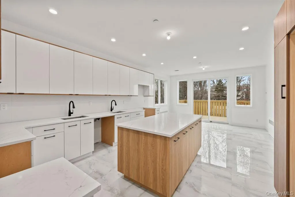 105 Cole Avenue, Ramapo, NY, 6 Bedrooms Bedrooms, 11 Rooms Rooms,3 BathroomsBathrooms,Residential,For Rent,Cole,0,1027200 105 Cole Avenue, Ramapo, NY, 6 Bedrooms Bedrooms, 11 Rooms Rooms,3 BathroomsBathrooms,Residential,For Rent,Cole,0,1027200