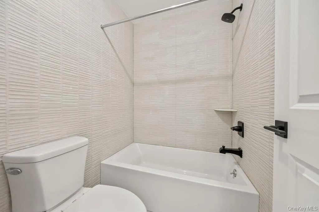 105 Cole Avenue, Ramapo, NY, 6 Bedrooms Bedrooms, 11 Rooms Rooms,3 BathroomsBathrooms,Residential,For Rent,Cole,0,1027200 105 Cole Avenue, Ramapo, NY, 6 Bedrooms Bedrooms, 11 Rooms Rooms,3 BathroomsBathrooms,Residential,For Rent,Cole,0,1027200