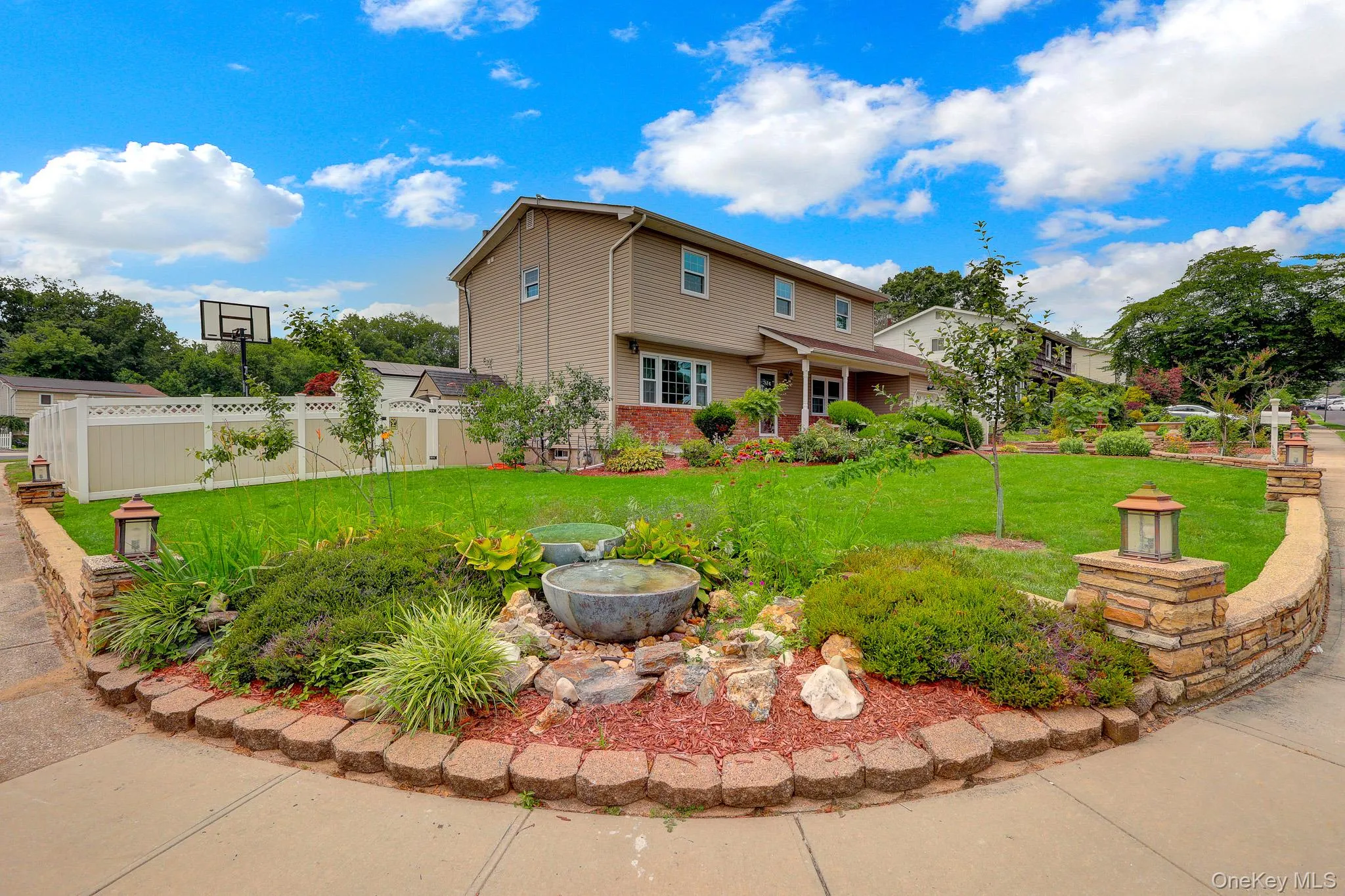 2 Fairhaven Drive, Babylon, NY, 5 Bedrooms Bedrooms, 9 Rooms Rooms,2 BathroomsBathrooms,Residential,For Rent,Fairhaven,0,1027204 2 Fairhaven Drive, Babylon, NY, 5 Bedrooms Bedrooms, 9 Rooms Rooms,2 BathroomsBathrooms,Residential,For Rent,Fairhaven,0,1027204