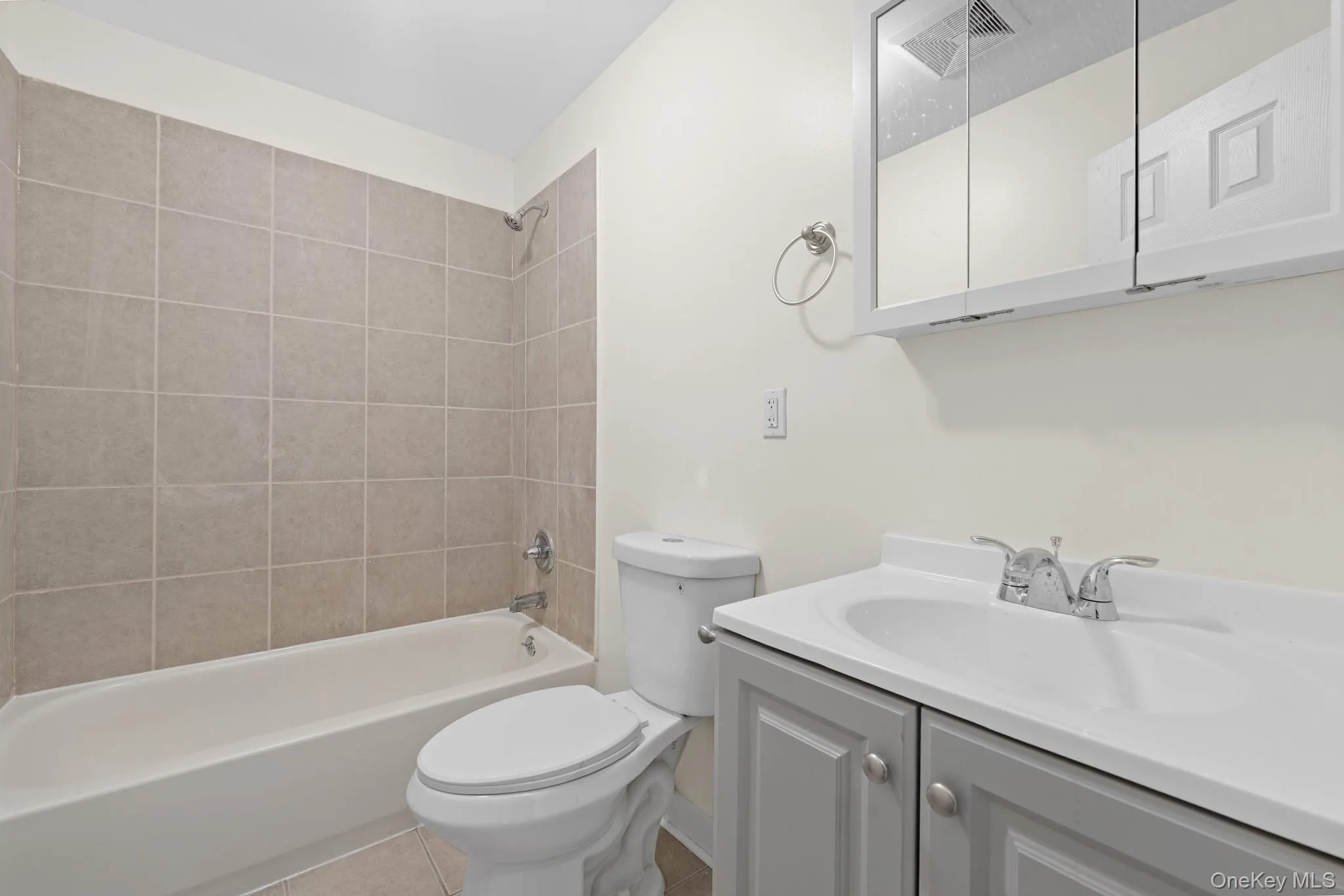 482 Hegeman Avenue, New York, NY, 4 Bedrooms Bedrooms, 15 Rooms Rooms,3 BathroomsBathrooms,Residential,For Rent,Hegeman,0,1027207 482 Hegeman Avenue, New York, NY, 4 Bedrooms Bedrooms, 15 Rooms Rooms,3 BathroomsBathrooms,Residential,For Rent,Hegeman,0,1027207