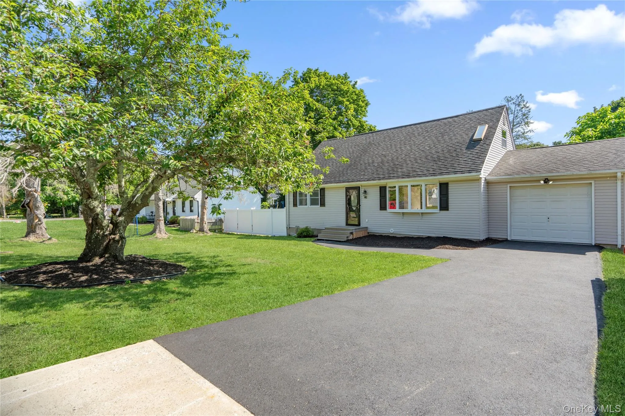 325 Harrison Avenue, Brookhaven, NY, 4 Bedrooms Bedrooms, 6 Rooms Rooms,2 BathroomsBathrooms,Residential,For Rent,Harrison,0,1027208 325 Harrison Avenue, Brookhaven, NY, 4 Bedrooms Bedrooms, 6 Rooms Rooms,2 BathroomsBathrooms,Residential,For Rent,Harrison,0,1027208