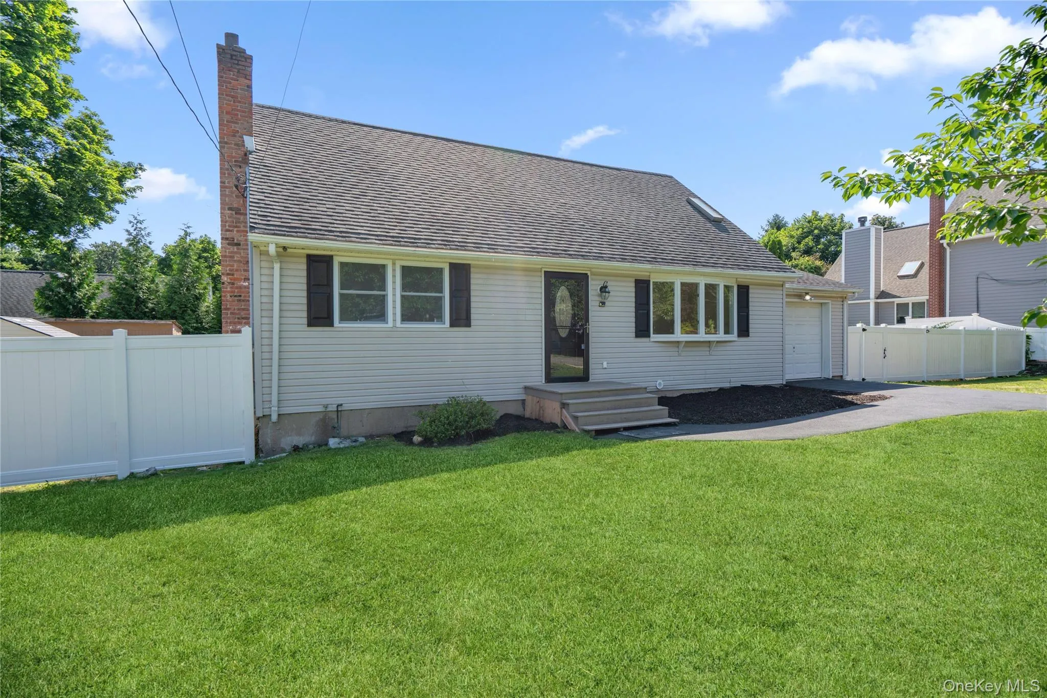 325 Harrison Avenue, Brookhaven, NY, 4 Bedrooms Bedrooms, 6 Rooms Rooms,2 BathroomsBathrooms,Residential,For Rent,Harrison,0,1027208 325 Harrison Avenue, Brookhaven, NY, 4 Bedrooms Bedrooms, 6 Rooms Rooms,2 BathroomsBathrooms,Residential,For Rent,Harrison,0,1027208
