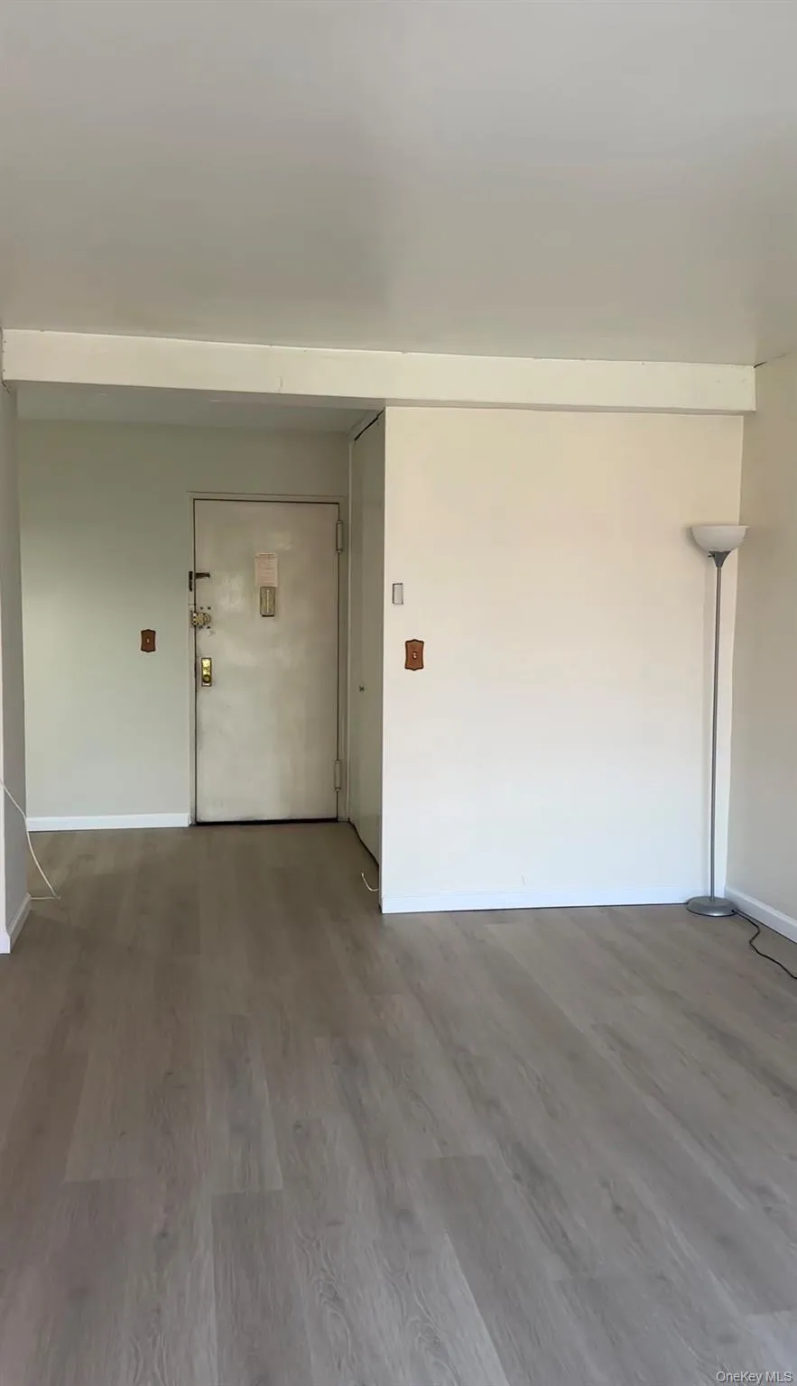 89-15 Parsons Boulevard, New York, NY, 3 Rooms Rooms,1 BathroomBathrooms,Residential,For Rent,Parsons,0,1027214 89-15 Parsons Boulevard, New York, NY, 3 Rooms Rooms,1 BathroomBathrooms,Residential,For Rent,Parsons,0,1027214