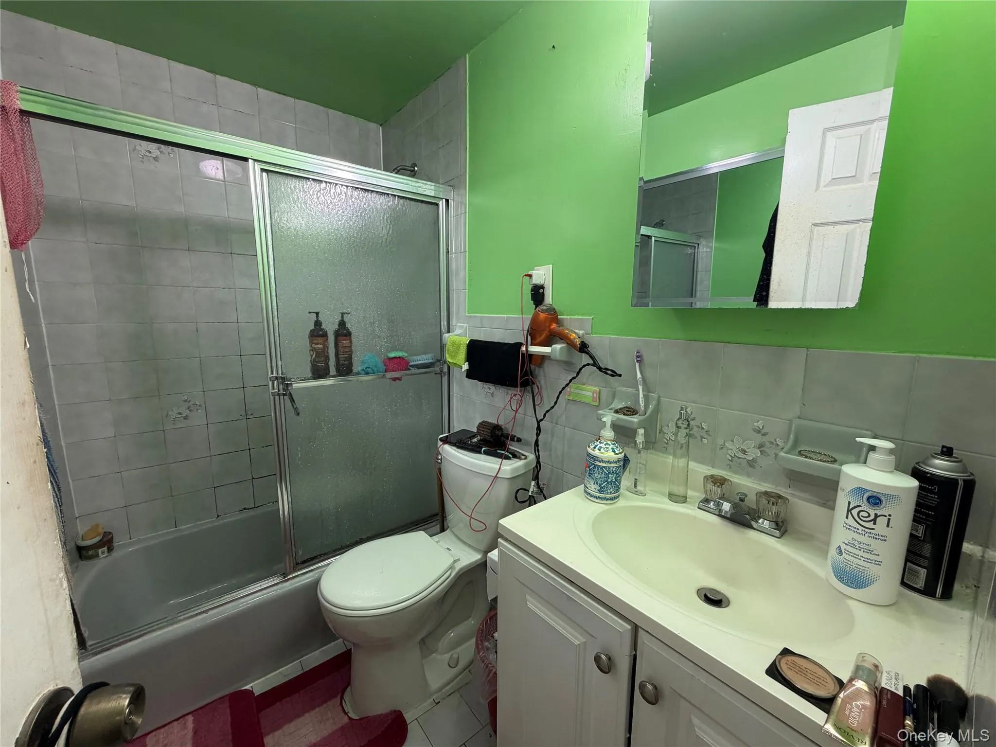 15323 118th Avenue, New York, NY, 3 Bedrooms Bedrooms, 8 Rooms Rooms,1 BathroomBathrooms,Residential,For Rent,118th,0,1027226 15323 118th Avenue, New York, NY, 3 Bedrooms Bedrooms, 8 Rooms Rooms,1 BathroomBathrooms,Residential,For Rent,118th,0,1027226