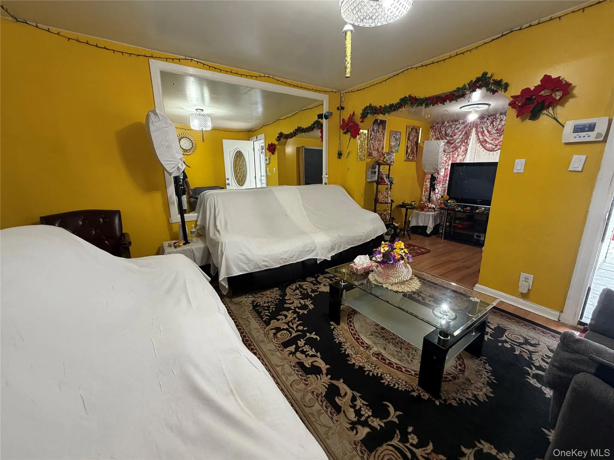 15323 118th Avenue, New York, NY, 3 Bedrooms Bedrooms, 8 Rooms Rooms,1 BathroomBathrooms,Residential,For Rent,118th,0,1027226 15323 118th Avenue, New York, NY, 3 Bedrooms Bedrooms, 8 Rooms Rooms,1 BathroomBathrooms,Residential,For Rent,118th,0,1027226
