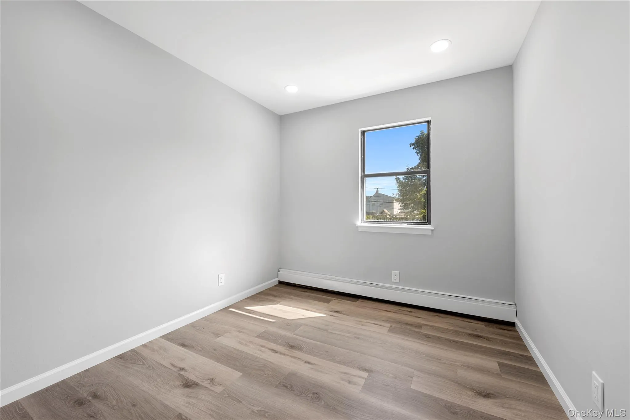 25 Marshall Street, Brookhaven, NY, 6 Bedrooms Bedrooms, 11 Rooms Rooms,2 BathroomsBathrooms,Residential,For Rent,Marshall,0,1027229 25 Marshall Street, Brookhaven, NY, 6 Bedrooms Bedrooms, 11 Rooms Rooms,2 BathroomsBathrooms,Residential,For Rent,Marshall,0,1027229
