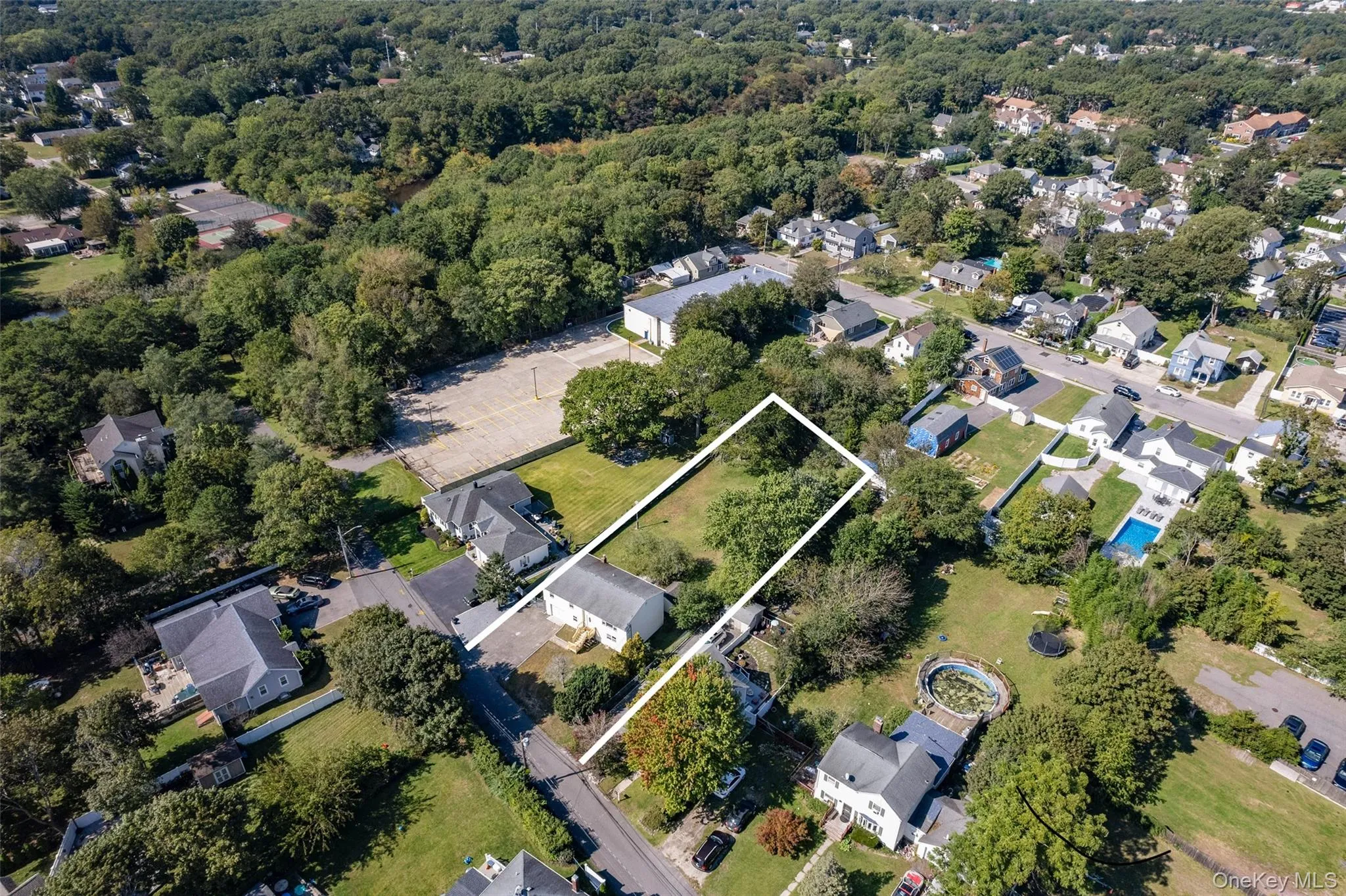 25 Marshall Street, Brookhaven, NY, 6 Bedrooms Bedrooms, 11 Rooms Rooms,2 BathroomsBathrooms,Residential,For Rent,Marshall,0,1027229 25 Marshall Street, Brookhaven, NY, 6 Bedrooms Bedrooms, 11 Rooms Rooms,2 BathroomsBathrooms,Residential,For Rent,Marshall,0,1027229