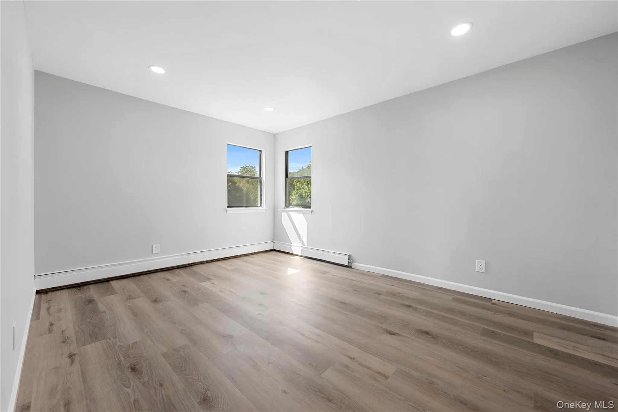 25 Marshall Street, Brookhaven, NY, 6 Bedrooms Bedrooms, 11 Rooms Rooms,2 BathroomsBathrooms,Residential,For Rent,Marshall,0,1027229 25 Marshall Street, Brookhaven, NY, 6 Bedrooms Bedrooms, 11 Rooms Rooms,2 BathroomsBathrooms,Residential,For Rent,Marshall,0,1027229