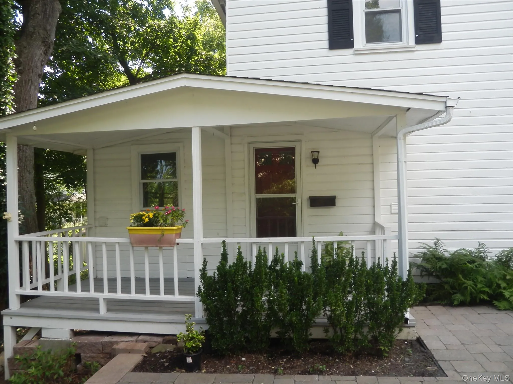 ENJOY THE LEMON AID PORCH ENJOY THE LEMON AID PORCH