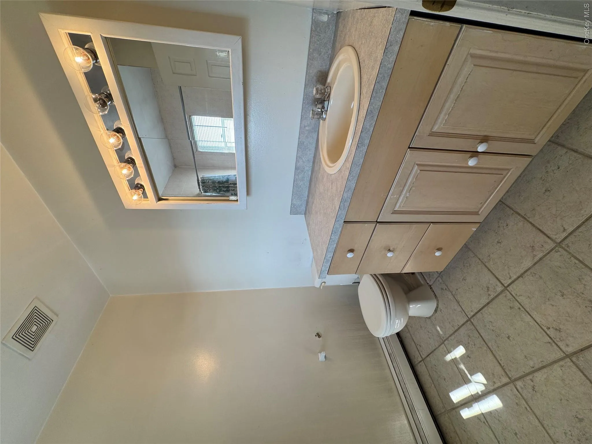 611 Peconic Avenue, Babylon, NY, 4 Bedrooms Bedrooms, 10 Rooms Rooms,3 BathroomsBathrooms,Residential Lease,For Rent,Peconic Avenue,0,1027234 611 Peconic Avenue, Babylon, NY, 4 Bedrooms Bedrooms, 10 Rooms Rooms,3 BathroomsBathrooms,Residential Lease,For Rent,Peconic Avenue,0,1027234