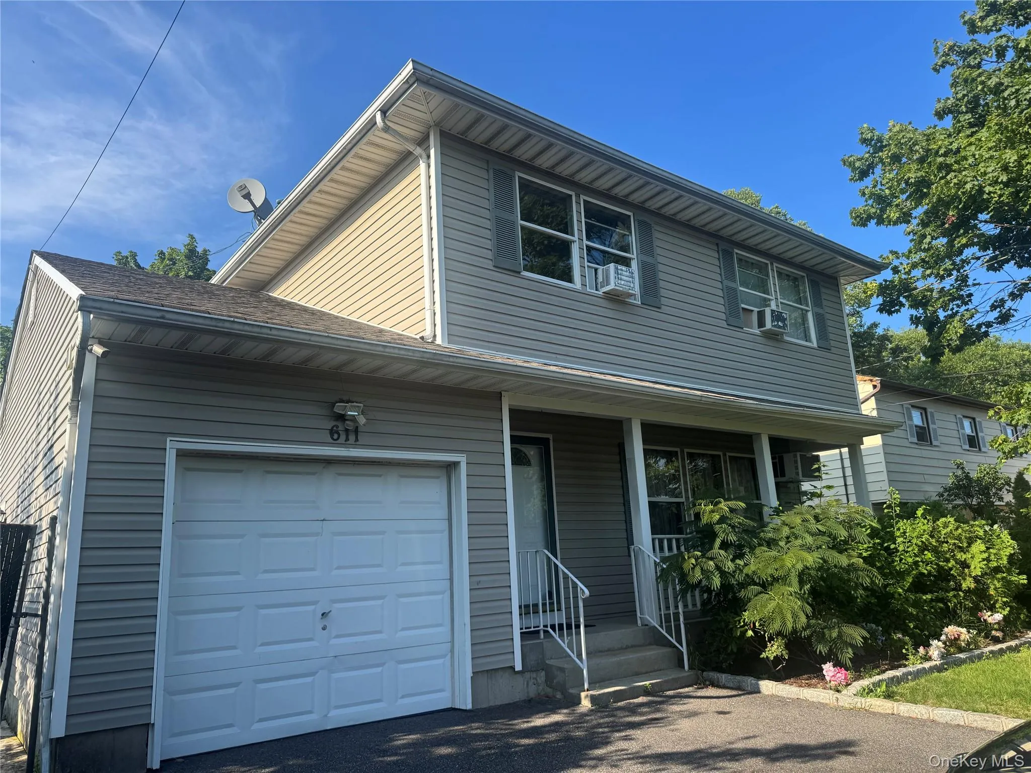611 Peconic Avenue, Babylon, NY, 4 Bedrooms Bedrooms, 10 Rooms Rooms,3 BathroomsBathrooms,Residential Lease,For Rent,Peconic Avenue,0,1027234 611 Peconic Avenue, Babylon, NY, 4 Bedrooms Bedrooms, 10 Rooms Rooms,3 BathroomsBathrooms,Residential Lease,For Rent,Peconic Avenue,0,1027234