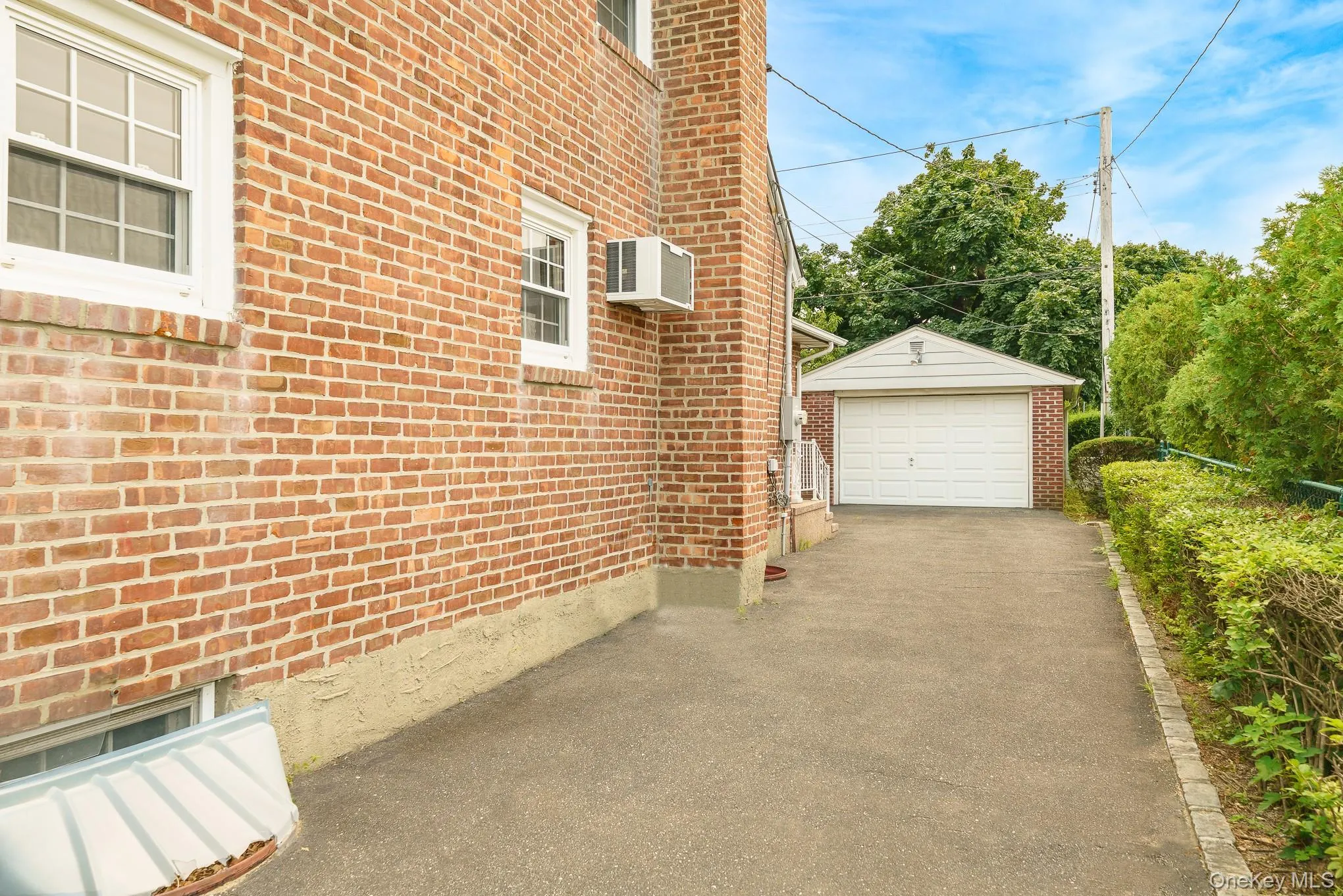 204 Center Street, North Hempstead, NY, 4 Bedrooms Bedrooms, 7 Rooms Rooms,2 BathroomsBathrooms,Residential,For Rent,Center,0,1027241 204 Center Street, North Hempstead, NY, 4 Bedrooms Bedrooms, 7 Rooms Rooms,2 BathroomsBathrooms,Residential,For Rent,Center,0,1027241