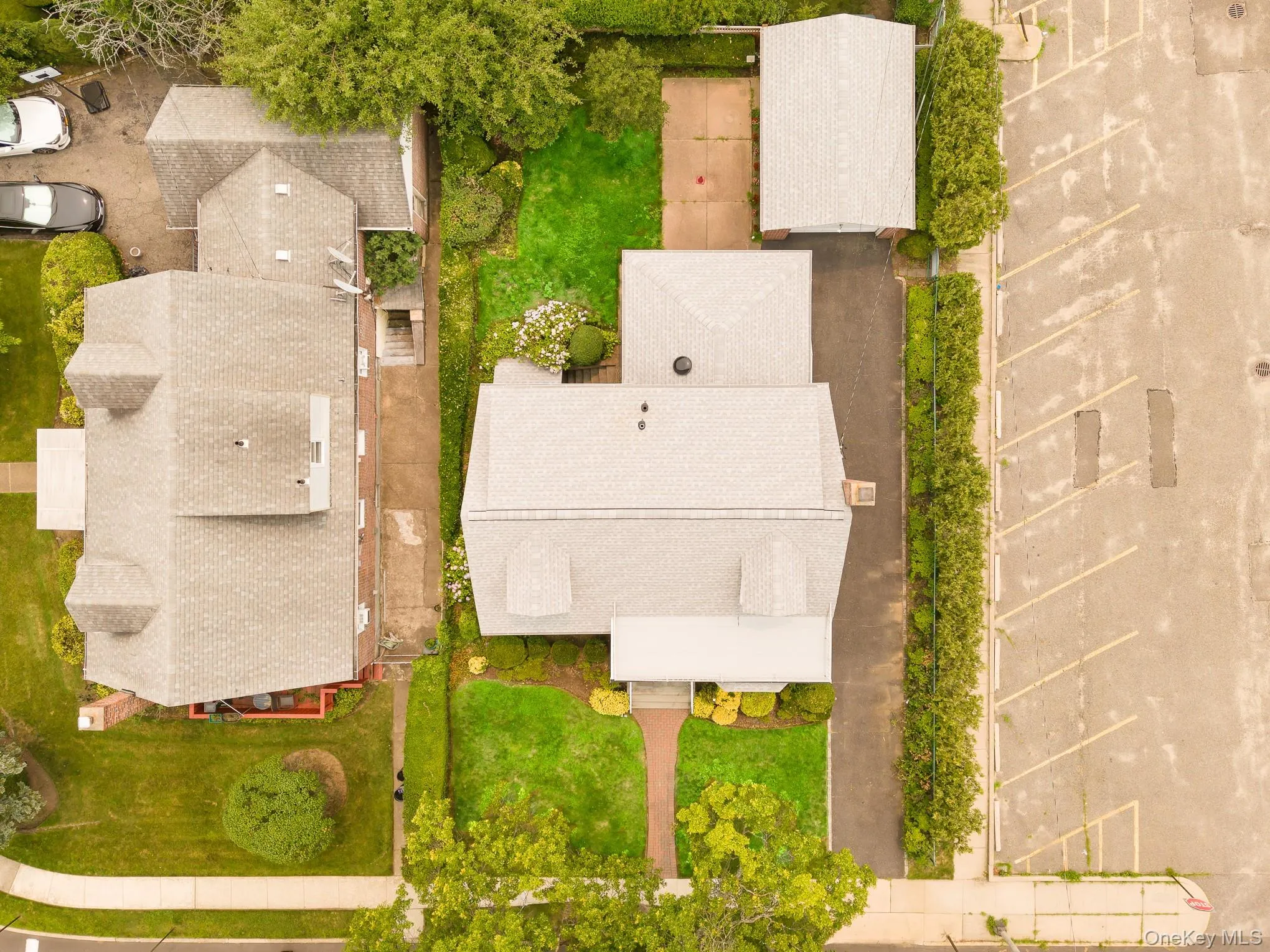 204 Center Street, North Hempstead, NY, 4 Bedrooms Bedrooms, 7 Rooms Rooms,2 BathroomsBathrooms,Residential,For Rent,Center,0,1027241 204 Center Street, North Hempstead, NY, 4 Bedrooms Bedrooms, 7 Rooms Rooms,2 BathroomsBathrooms,Residential,For Rent,Center,0,1027241