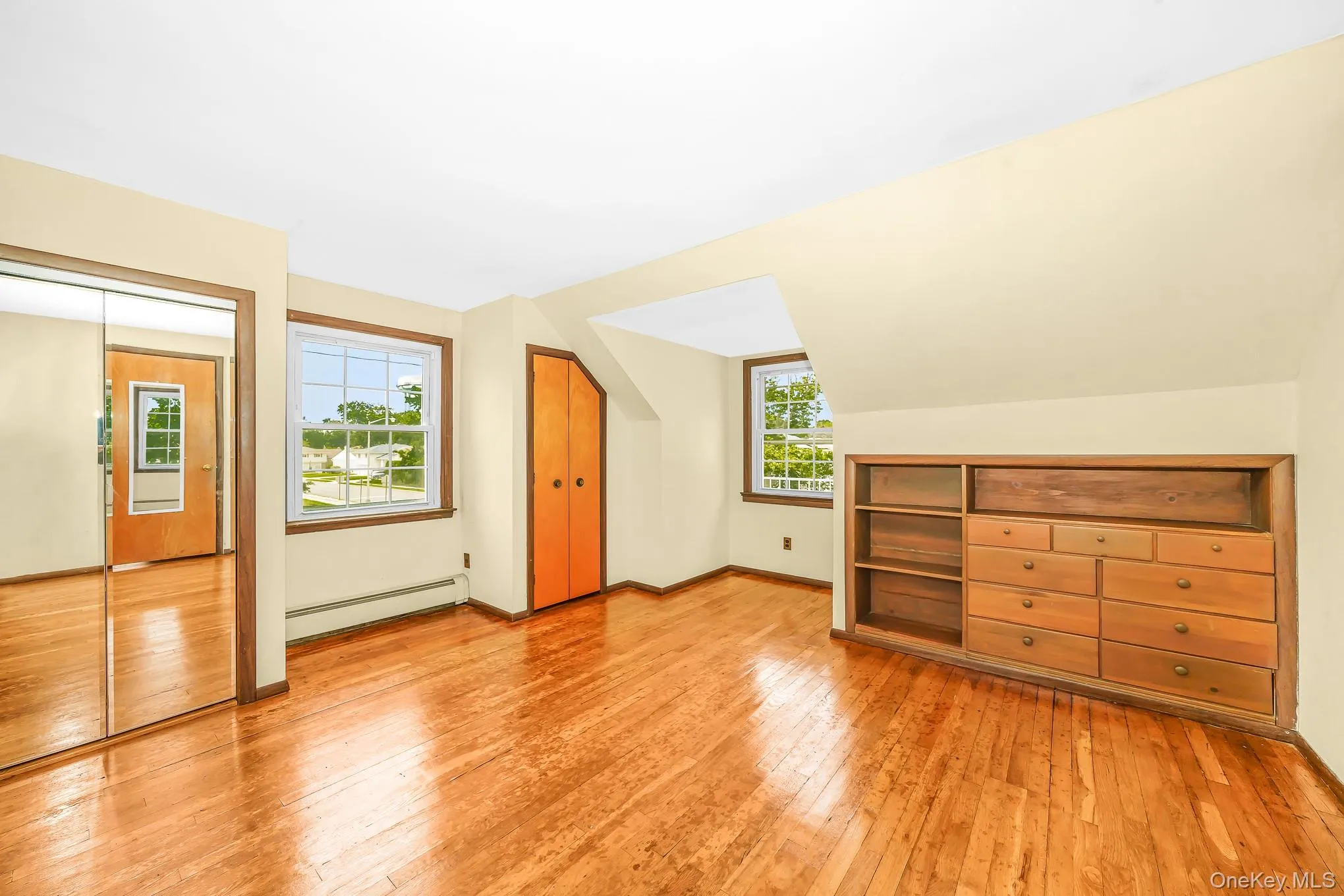 204 Center Street, North Hempstead, NY, 4 Bedrooms Bedrooms, 7 Rooms Rooms,2 BathroomsBathrooms,Residential,For Rent,Center,0,1027241 204 Center Street, North Hempstead, NY, 4 Bedrooms Bedrooms, 7 Rooms Rooms,2 BathroomsBathrooms,Residential,For Rent,Center,0,1027241
