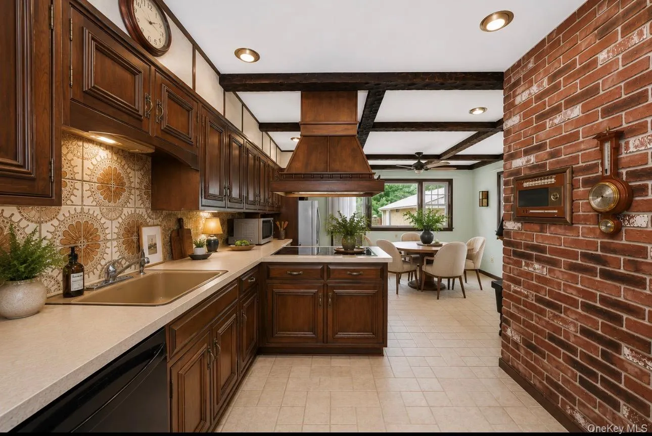 204 Center Street, North Hempstead, NY, 4 Bedrooms Bedrooms, 7 Rooms Rooms,2 BathroomsBathrooms,Residential,For Rent,Center,0,1027241 204 Center Street, North Hempstead, NY, 4 Bedrooms Bedrooms, 7 Rooms Rooms,2 BathroomsBathrooms,Residential,For Rent,Center,0,1027241