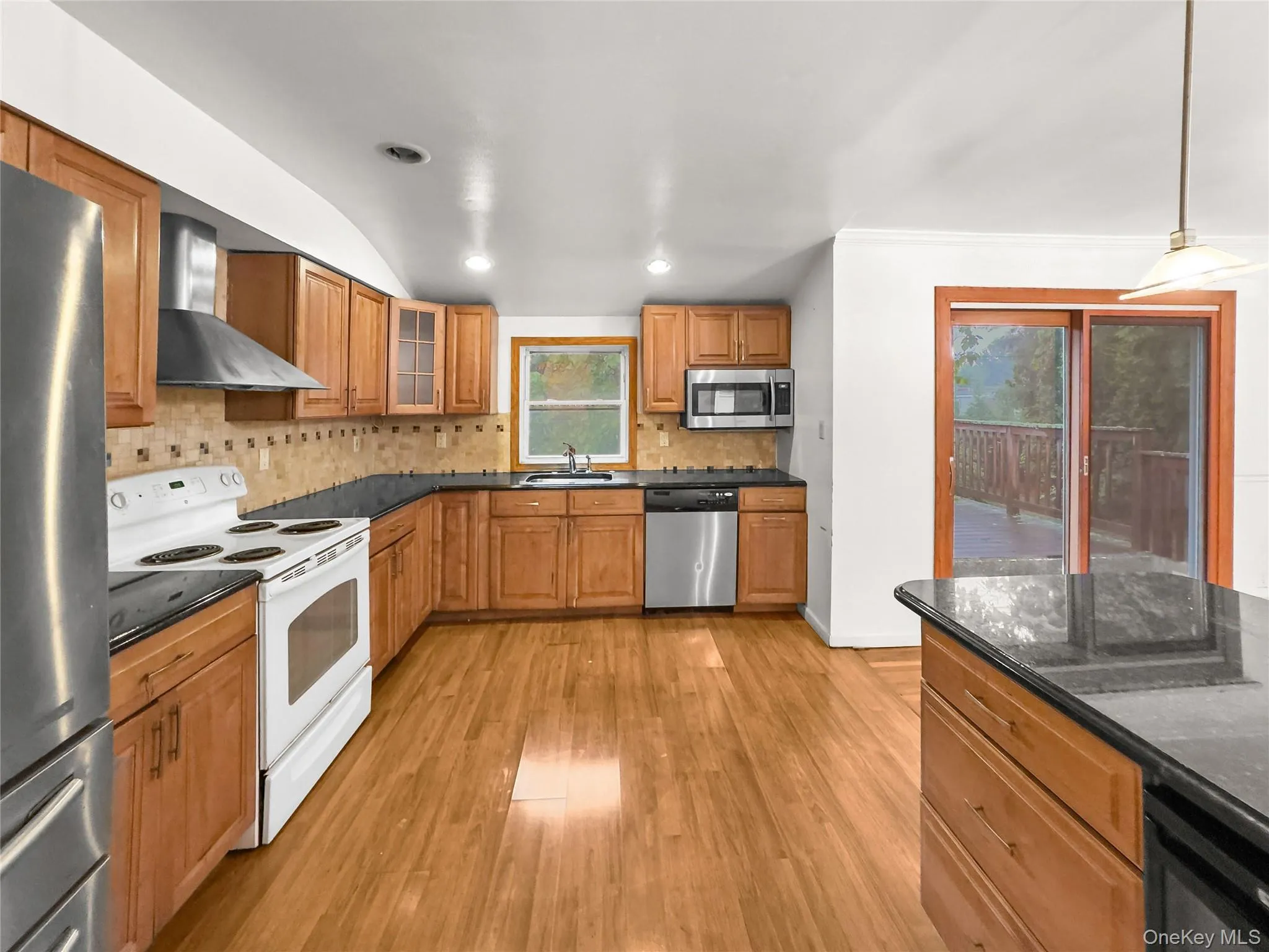 36 Clearview Drive, Babylon, NY, 4 Bedrooms Bedrooms, ,2 BathroomsBathrooms,Residential,For Rent,Clearview,0,1027242 36 Clearview Drive, Babylon, NY, 4 Bedrooms Bedrooms, ,2 BathroomsBathrooms,Residential,For Rent,Clearview,0,1027242