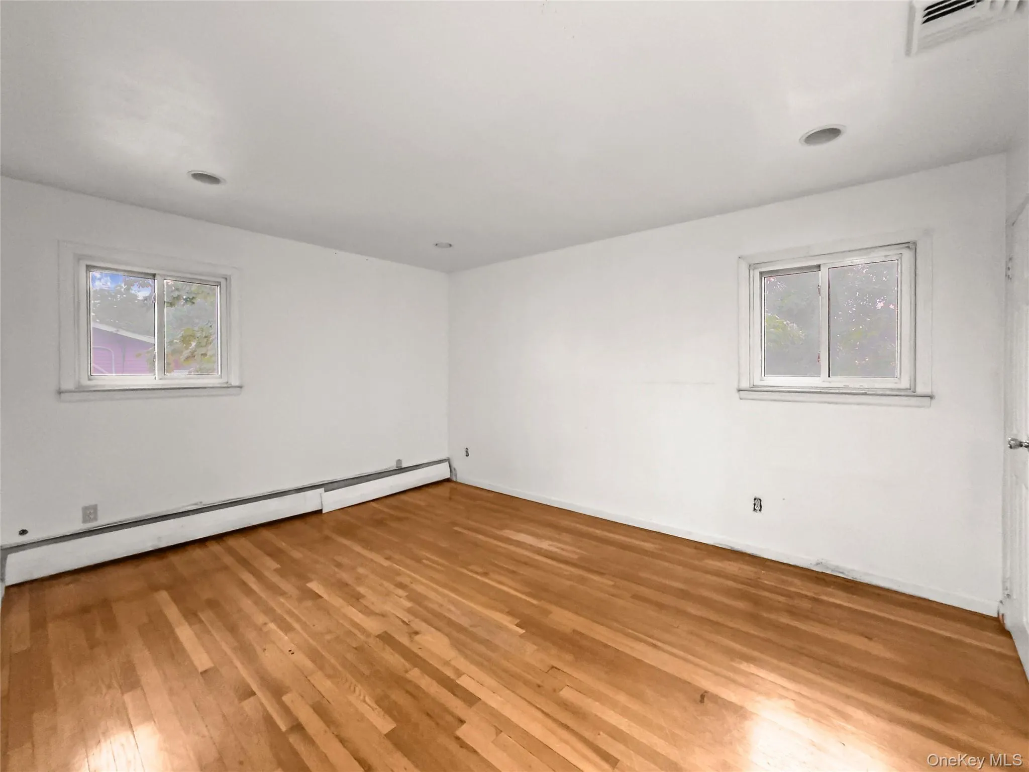 36 Clearview Drive, Babylon, NY, 4 Bedrooms Bedrooms, ,2 BathroomsBathrooms,Residential,For Rent,Clearview,0,1027242 36 Clearview Drive, Babylon, NY, 4 Bedrooms Bedrooms, ,2 BathroomsBathrooms,Residential,For Rent,Clearview,0,1027242