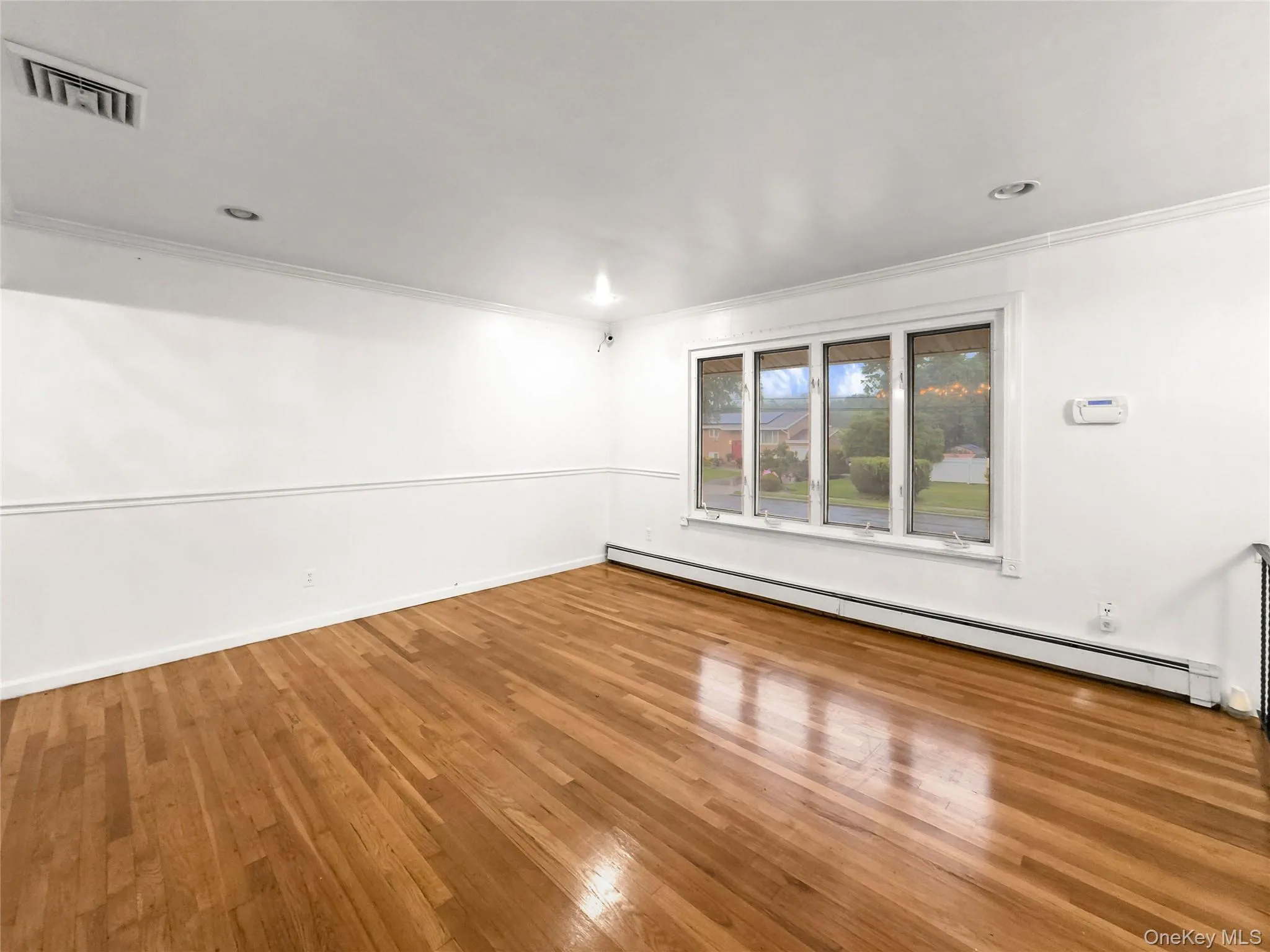 36 Clearview Drive, Babylon, NY, 4 Bedrooms Bedrooms, ,2 BathroomsBathrooms,Residential,For Rent,Clearview,0,1027242 36 Clearview Drive, Babylon, NY, 4 Bedrooms Bedrooms, ,2 BathroomsBathrooms,Residential,For Rent,Clearview,0,1027242