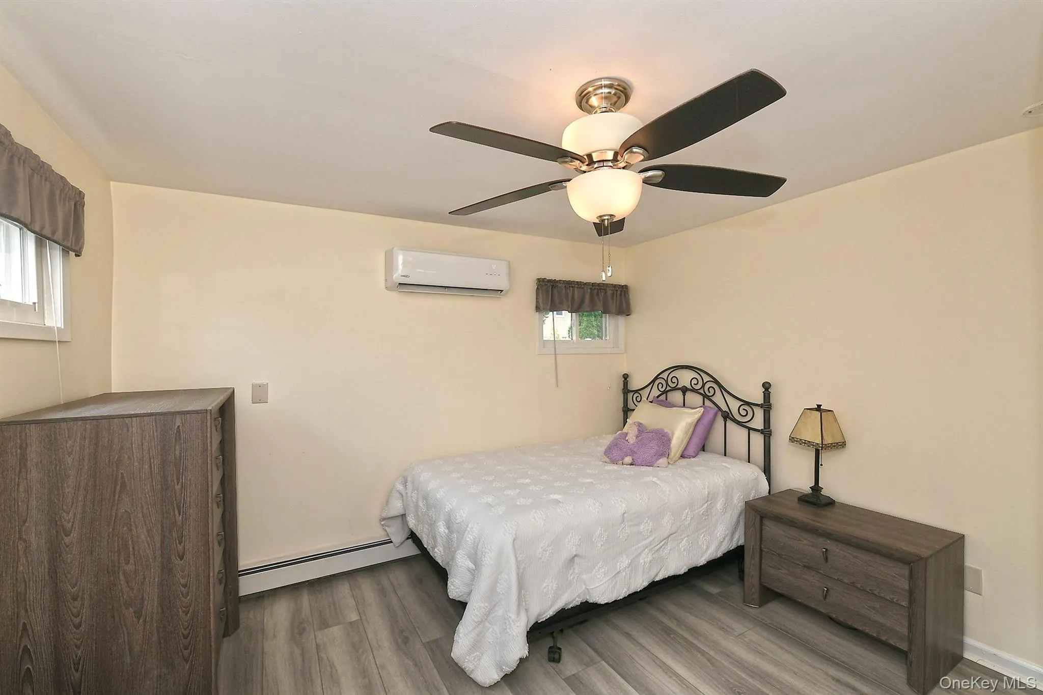 261 Elm Drive, Hempstead, NY, 5 Bedrooms Bedrooms, 9 Rooms Rooms,2 BathroomsBathrooms,Residential,For Rent,Elm,0,1027248 261 Elm Drive, Hempstead, NY, 5 Bedrooms Bedrooms, 9 Rooms Rooms,2 BathroomsBathrooms,Residential,For Rent,Elm,0,1027248