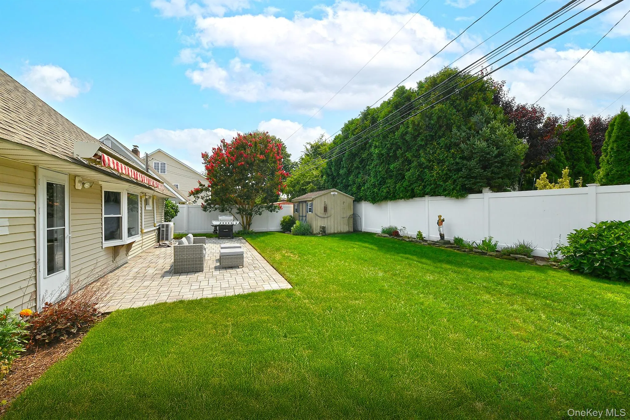 261 Elm Drive, Hempstead, NY, 5 Bedrooms Bedrooms, 9 Rooms Rooms,2 BathroomsBathrooms,Residential,For Rent,Elm,0,1027248 261 Elm Drive, Hempstead, NY, 5 Bedrooms Bedrooms, 9 Rooms Rooms,2 BathroomsBathrooms,Residential,For Rent,Elm,0,1027248