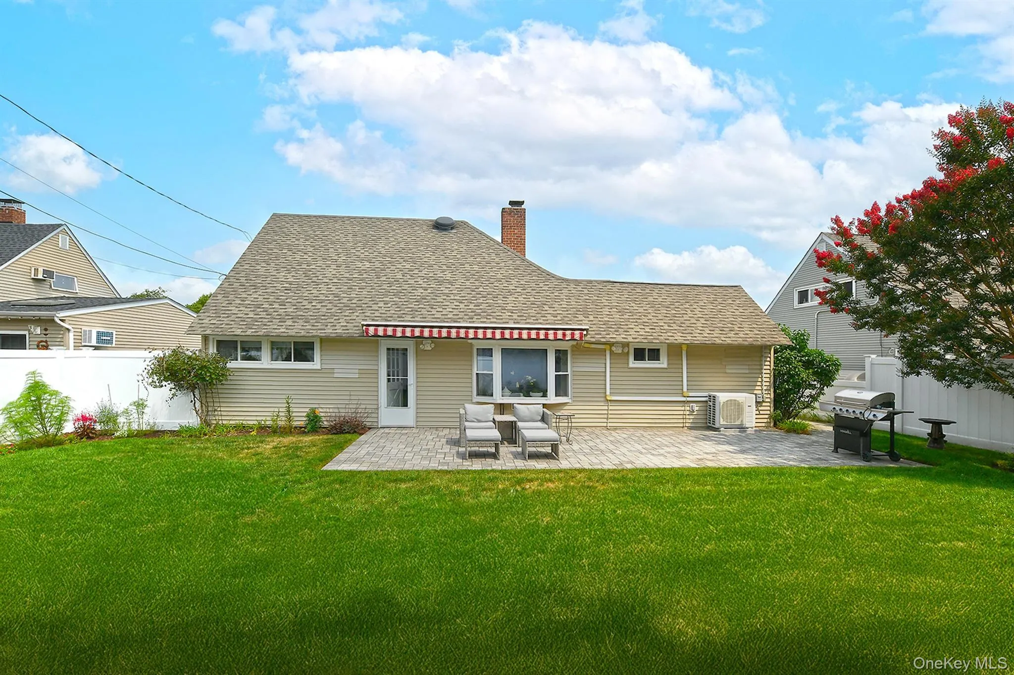 261 Elm Drive, Hempstead, NY, 5 Bedrooms Bedrooms, 9 Rooms Rooms,2 BathroomsBathrooms,Residential,For Rent,Elm,0,1027248 261 Elm Drive, Hempstead, NY, 5 Bedrooms Bedrooms, 9 Rooms Rooms,2 BathroomsBathrooms,Residential,For Rent,Elm,0,1027248