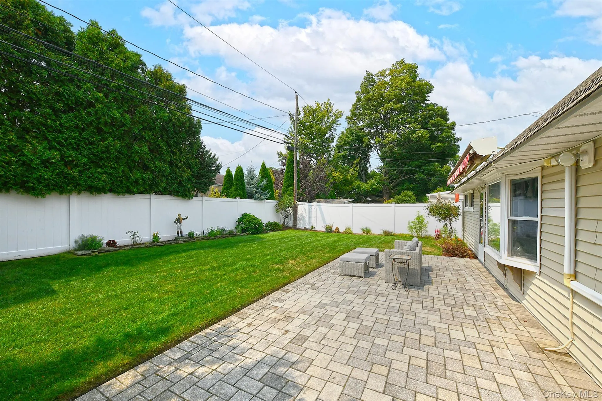 261 Elm Drive, Hempstead, NY, 5 Bedrooms Bedrooms, 9 Rooms Rooms,2 BathroomsBathrooms,Residential,For Rent,Elm,0,1027248 261 Elm Drive, Hempstead, NY, 5 Bedrooms Bedrooms, 9 Rooms Rooms,2 BathroomsBathrooms,Residential,For Rent,Elm,0,1027248