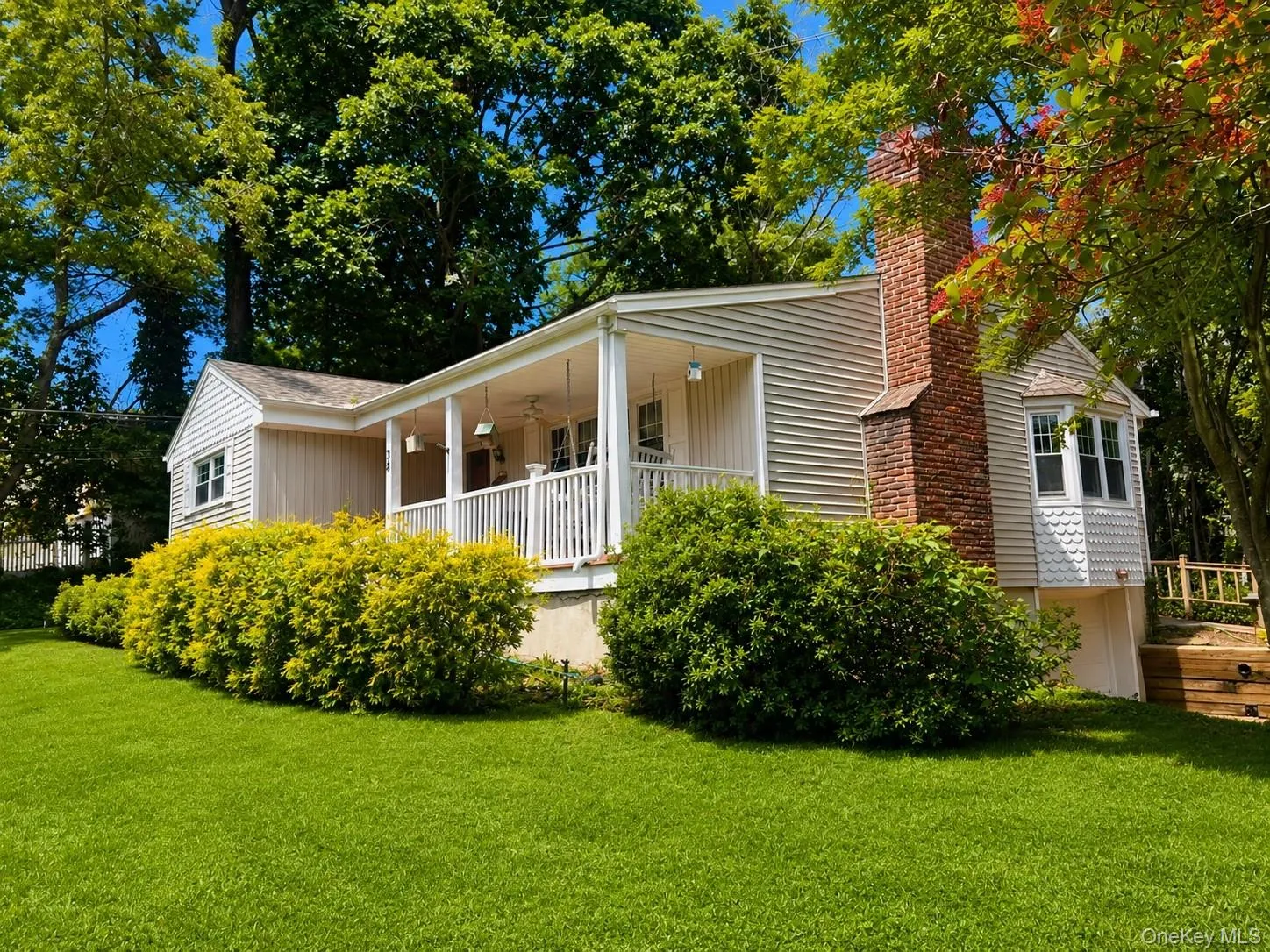 38 Hill Drive, Oyster Bay, NY, 3 Bedrooms Bedrooms, 6 Rooms Rooms,1 BathroomBathrooms,Residential,For Rent,Hill,0,1027250 38 Hill Drive, Oyster Bay, NY, 3 Bedrooms Bedrooms, 6 Rooms Rooms,1 BathroomBathrooms,Residential,For Rent,Hill,0,1027250