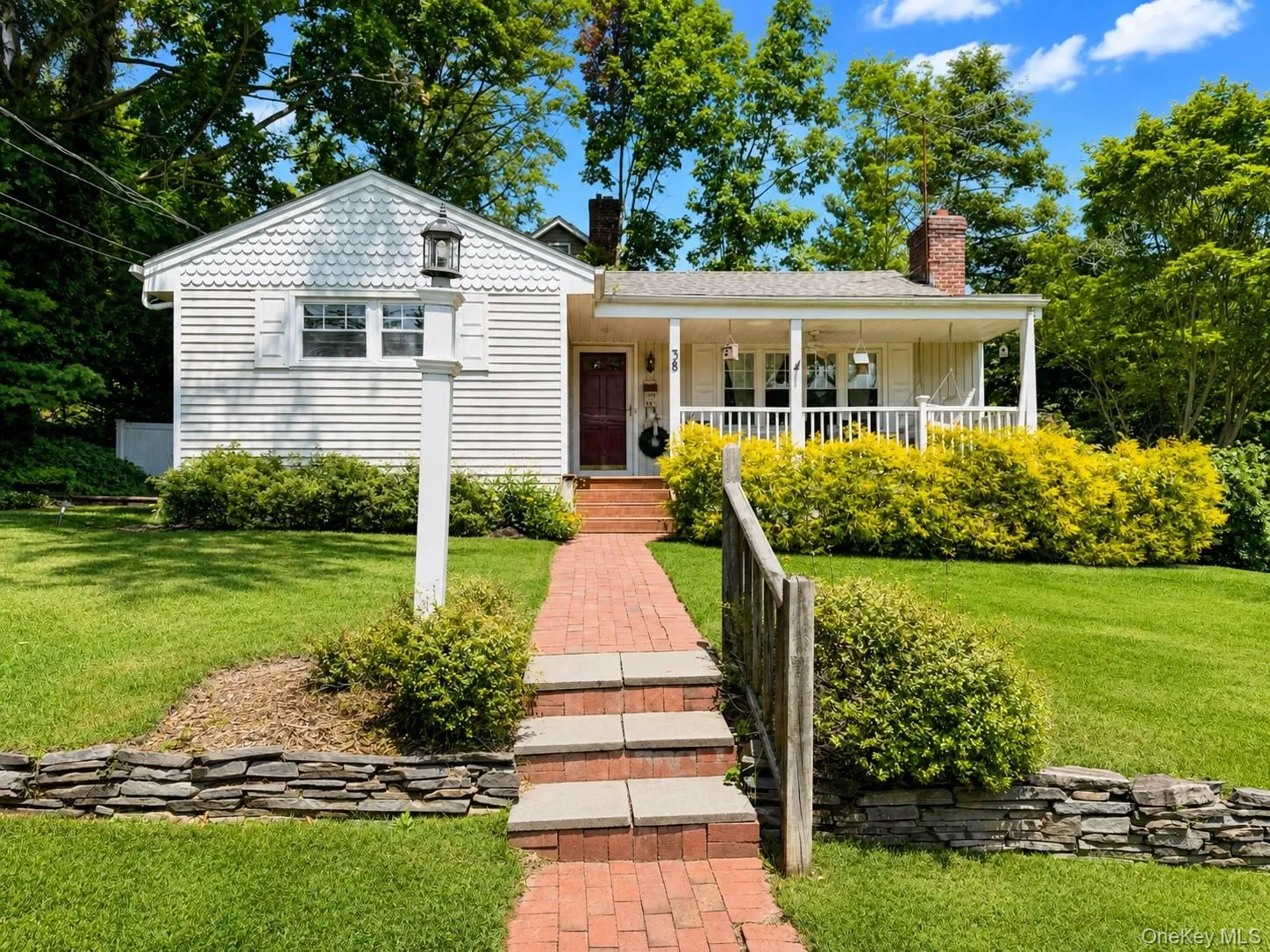 38 Hill Drive, Oyster Bay, NY, 3 Bedrooms Bedrooms, 6 Rooms Rooms,1 BathroomBathrooms,Residential,For Rent,Hill,0,1027250 38 Hill Drive, Oyster Bay, NY, 3 Bedrooms Bedrooms, 6 Rooms Rooms,1 BathroomBathrooms,Residential,For Rent,Hill,0,1027250